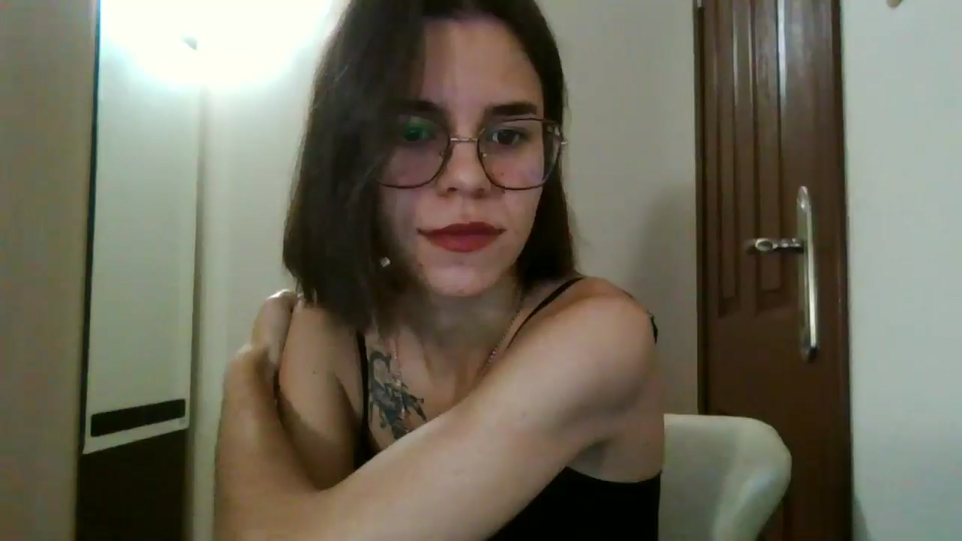Gallery image thumbnail from EmilyWills's myfreecams stream on, 12/27/2025, 19:17 image 5 of 20