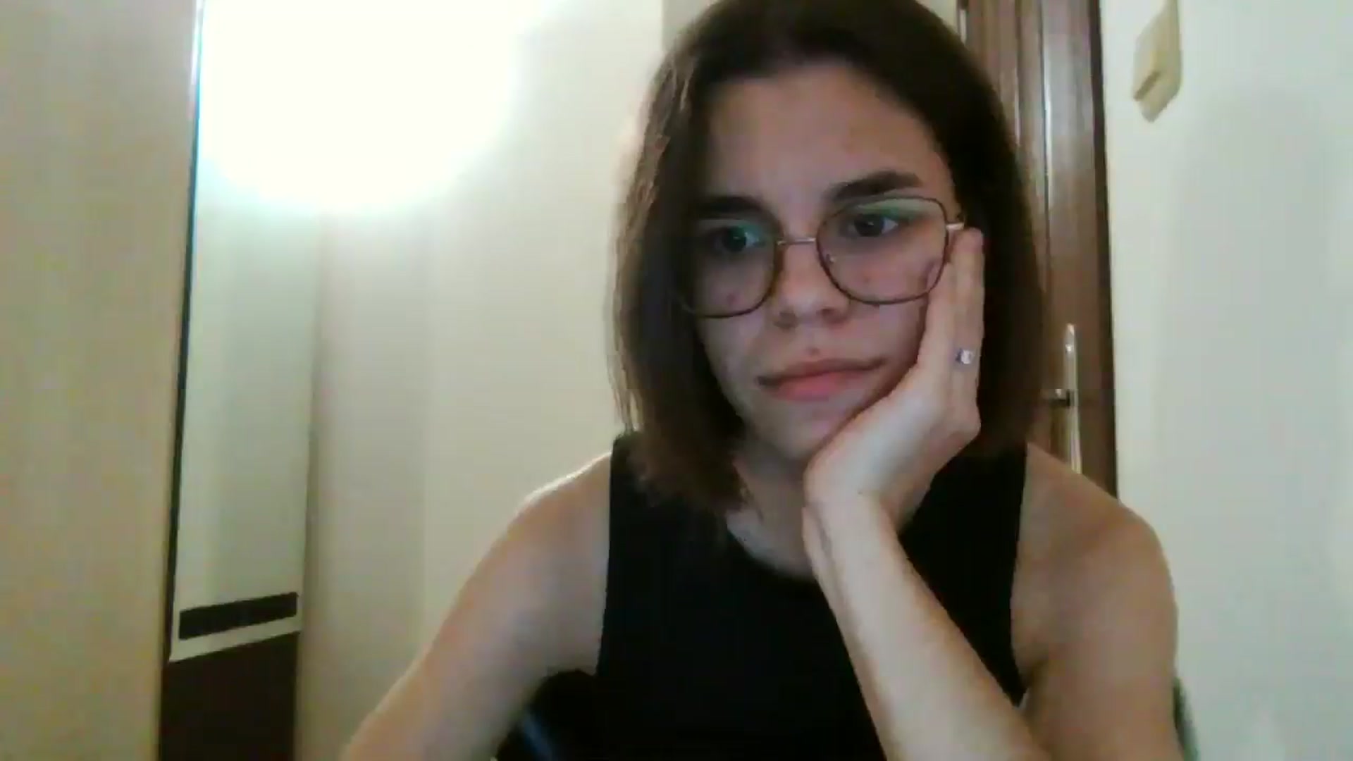 Gallery image thumbnail from EmilyWills's myfreecams stream on, 12/28/2025, 20:39 image 5 of 20