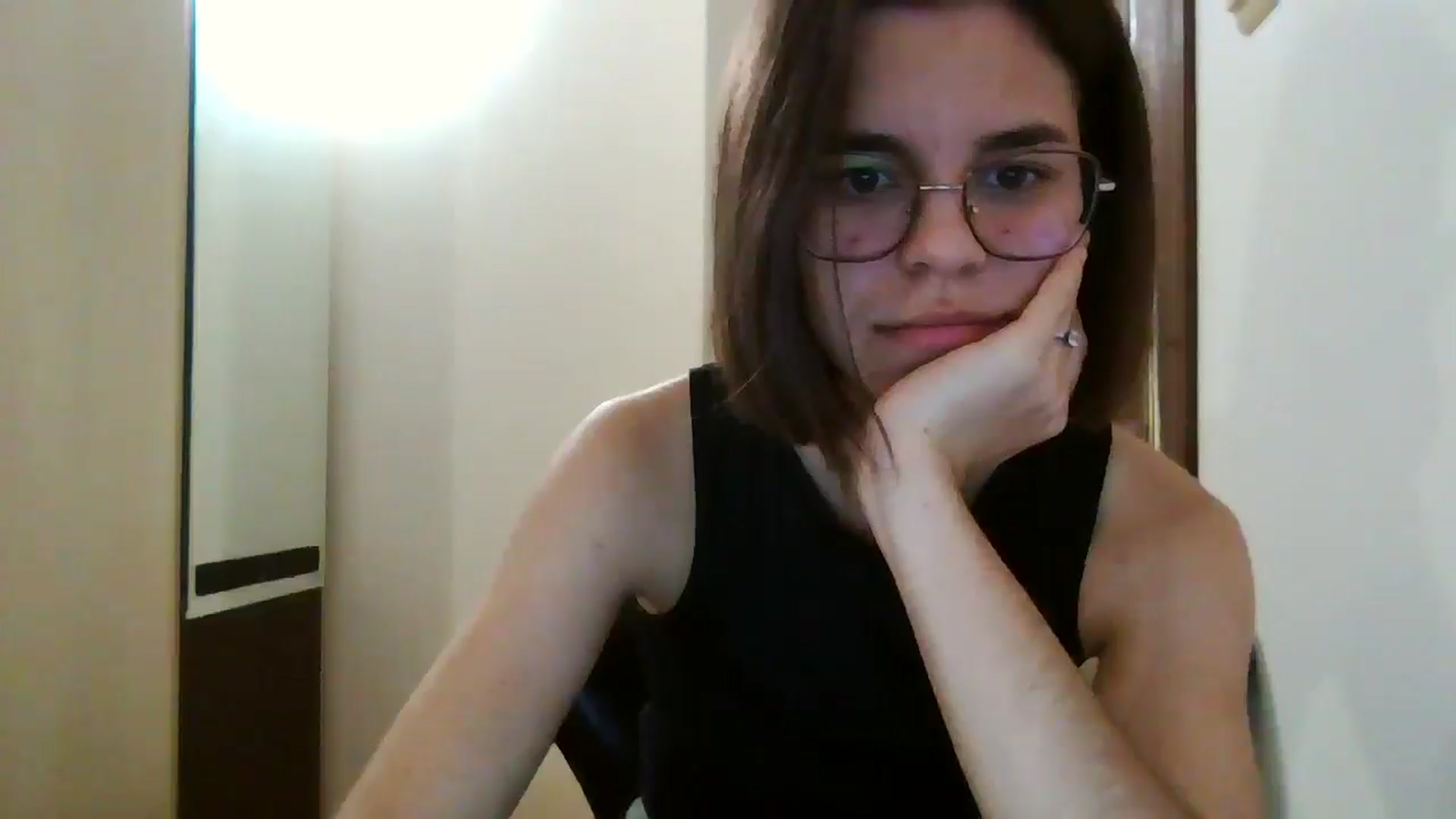 Gallery image thumbnail from EmilyWills's myfreecams stream on, 12/28/2025, 20:39 image 17 of 20