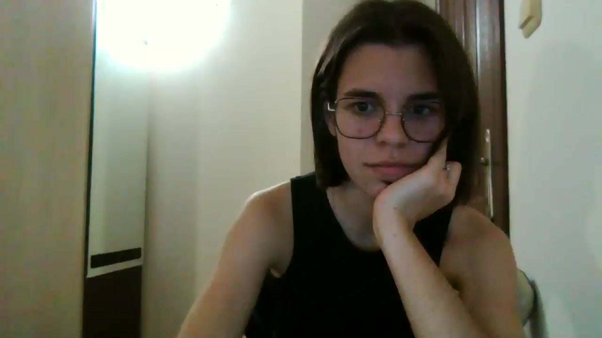 Gallery image thumbnail from EmilyWills's myfreecams stream on, 12/28/2025, 21:12 image 4 of 20