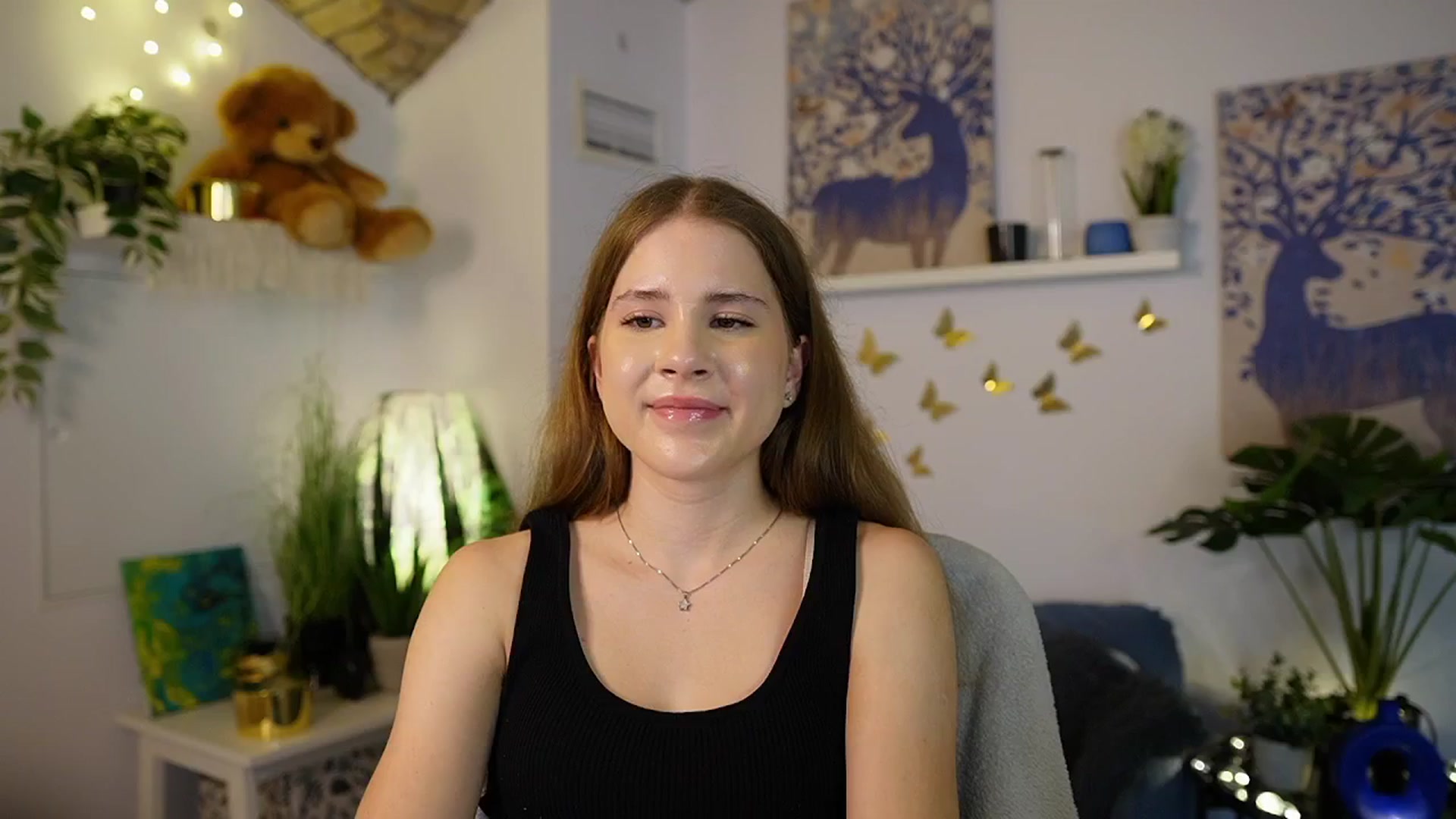 Gallery image thumbnail from Emily_Blake's myfreecams stream on, 06/27/2025, 17:06 image 13 of 20