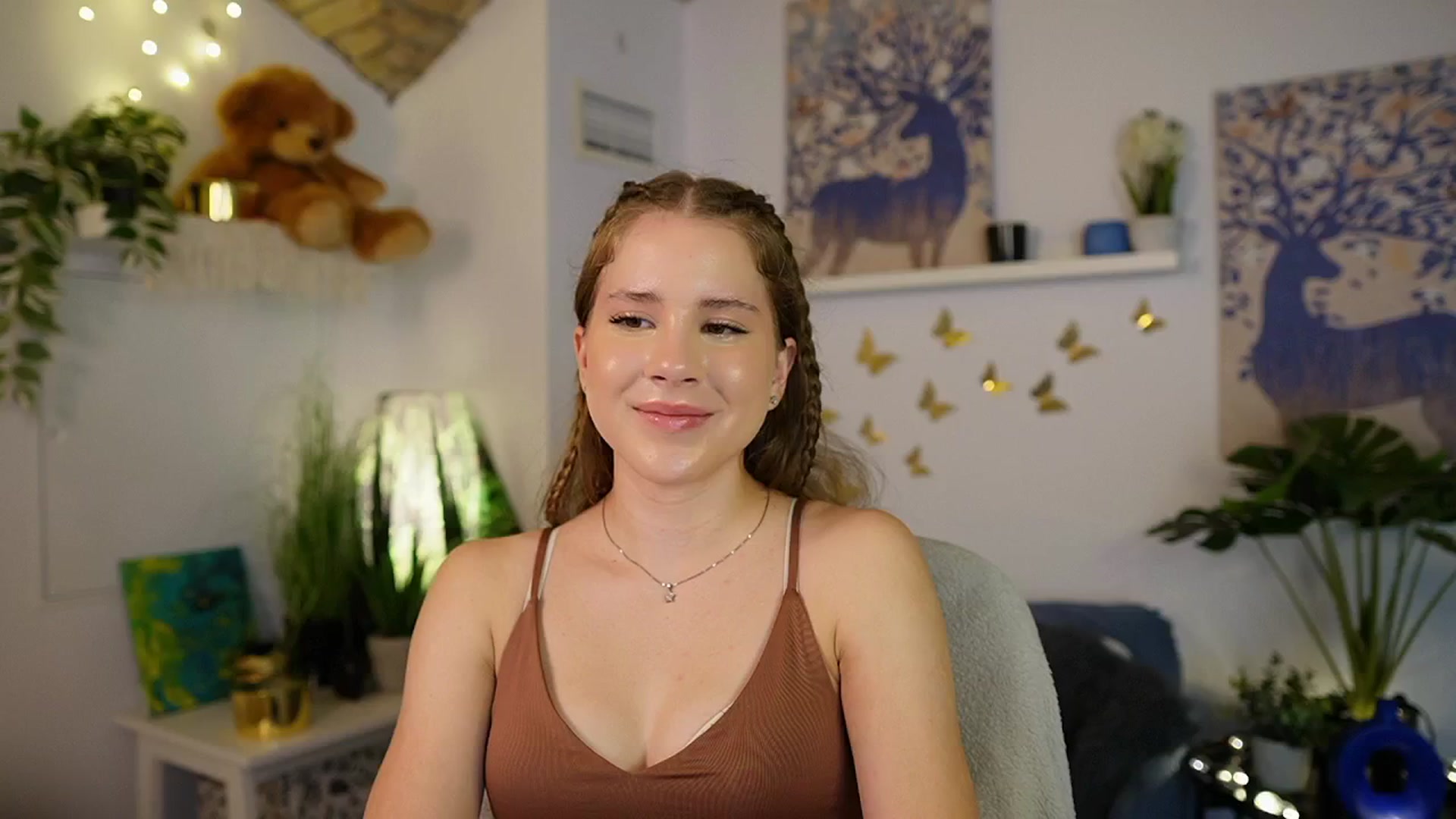 Gallery image thumbnail from Emily_Blake's myfreecams stream on, 07/03/2025, 13:03 image 16 of 20