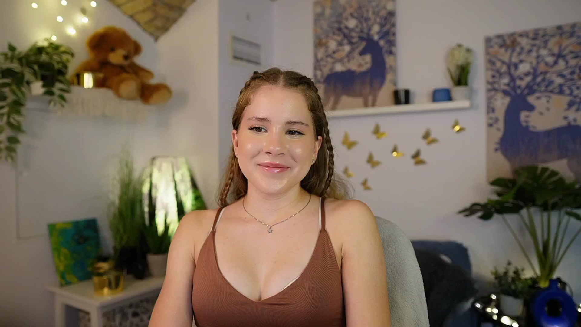 Gallery image thumbnail from Emily_Blake's myfreecams stream on, 07/03/2025, 13:03 image 14 of 20