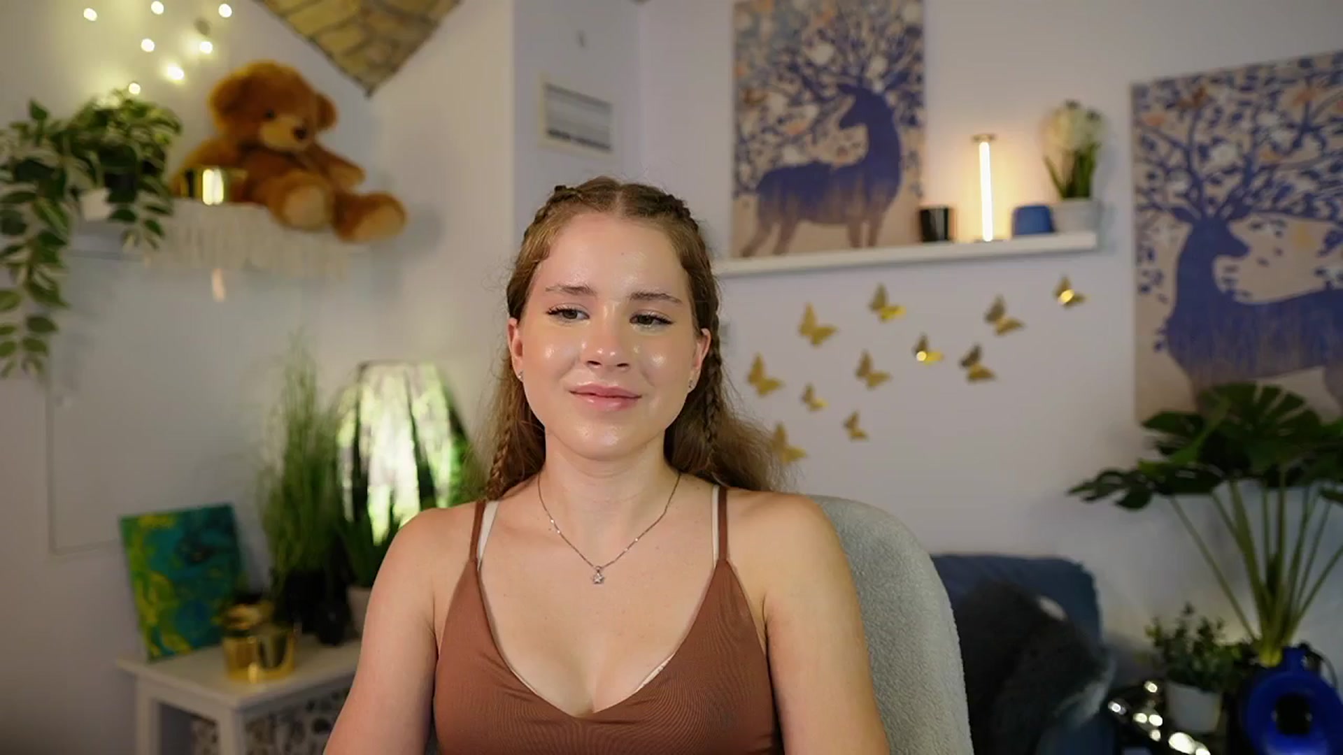 Gallery image thumbnail from Emily_Blake's myfreecams stream on, 07/03/2025, 16:22 image 19 of 20