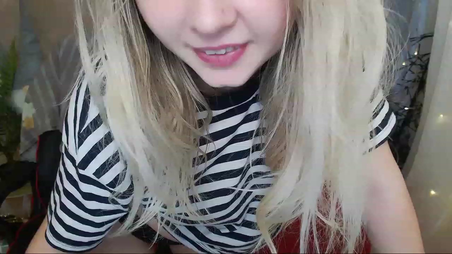 Gallery image thumbnail from Emily_Dream4U's myfreecams stream on, 01/06/2023, 12:17 image 14 of 20