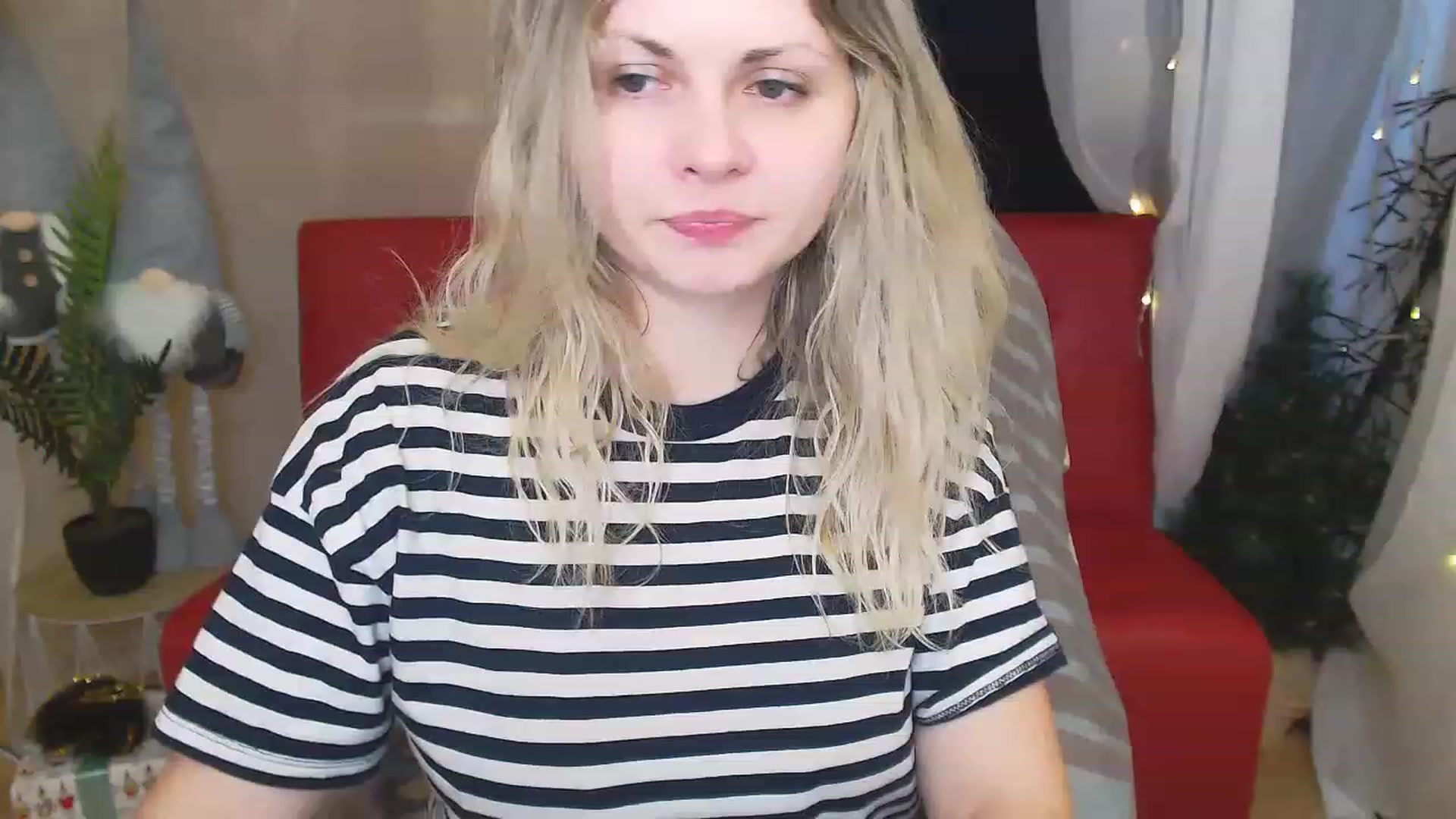 Gallery image thumbnail from Emily_Dream4U's myfreecams stream on, 01/07/2023, 12:42 image 6 of 20