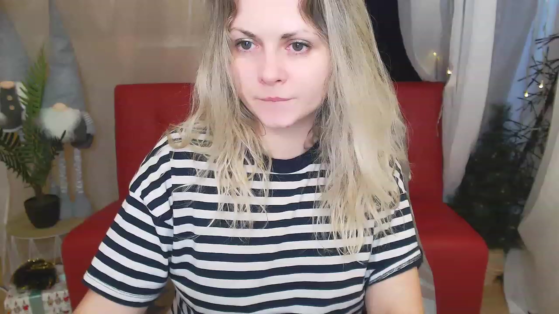Gallery image thumbnail from Emily_Dream4U's myfreecams stream on, 01/07/2023, 12:42 image 8 of 20