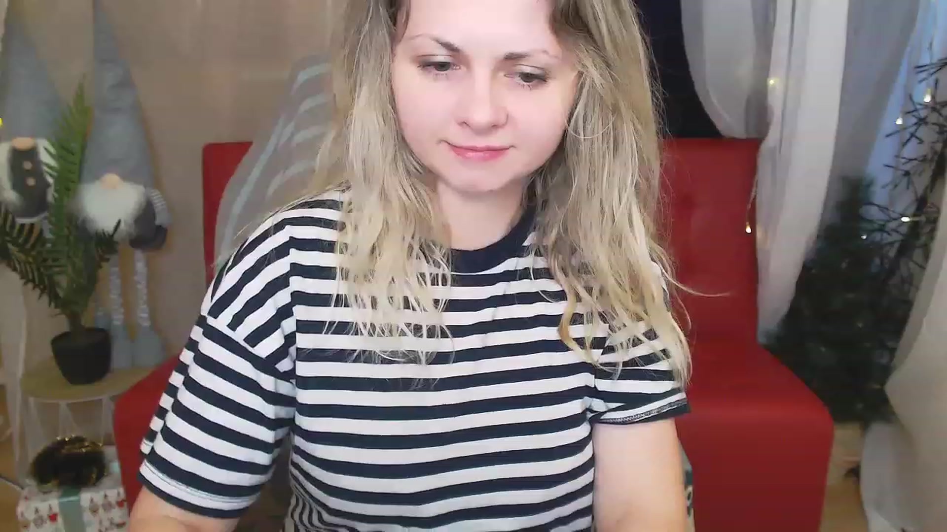 Gallery image thumbnail from Emily_Dream4U's myfreecams stream on, 01/07/2023, 12:42 image 3 of 20