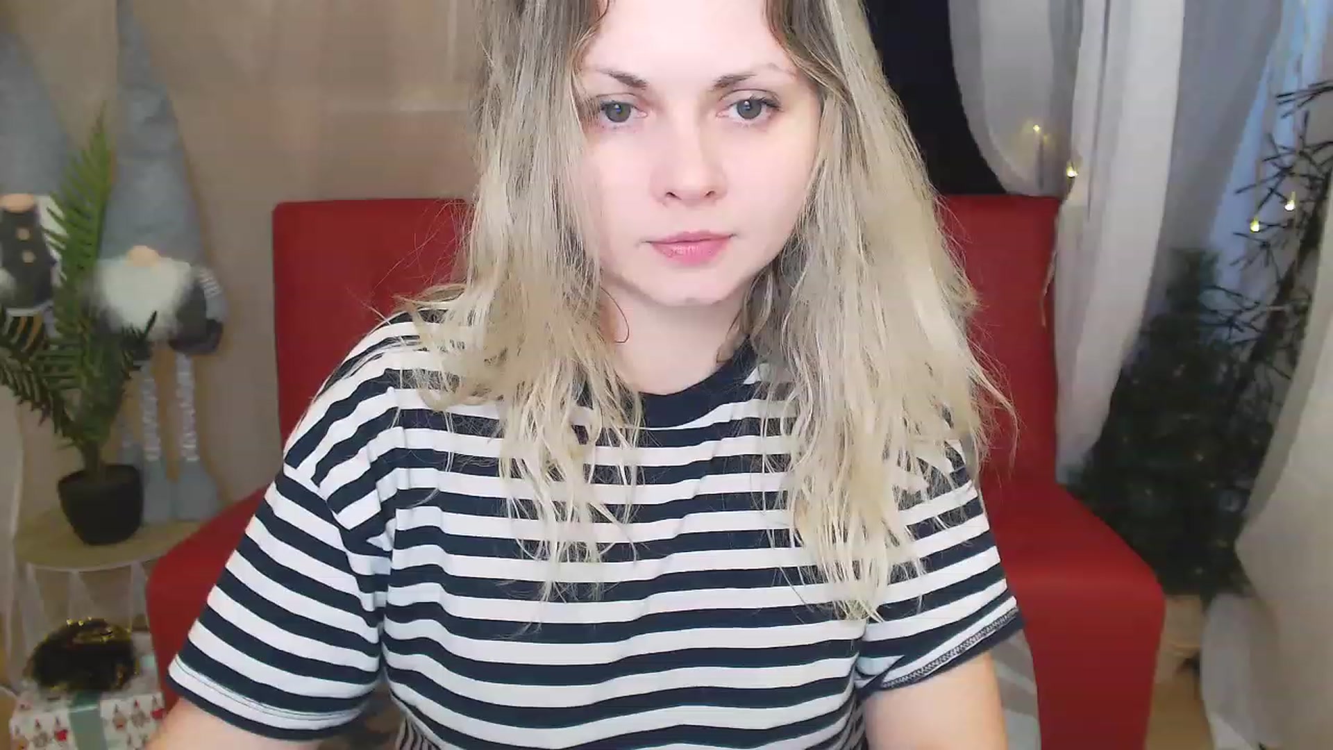 Gallery image thumbnail from Emily_Dream4U's myfreecams stream on, 01/07/2023, 12:42 image 7 of 20