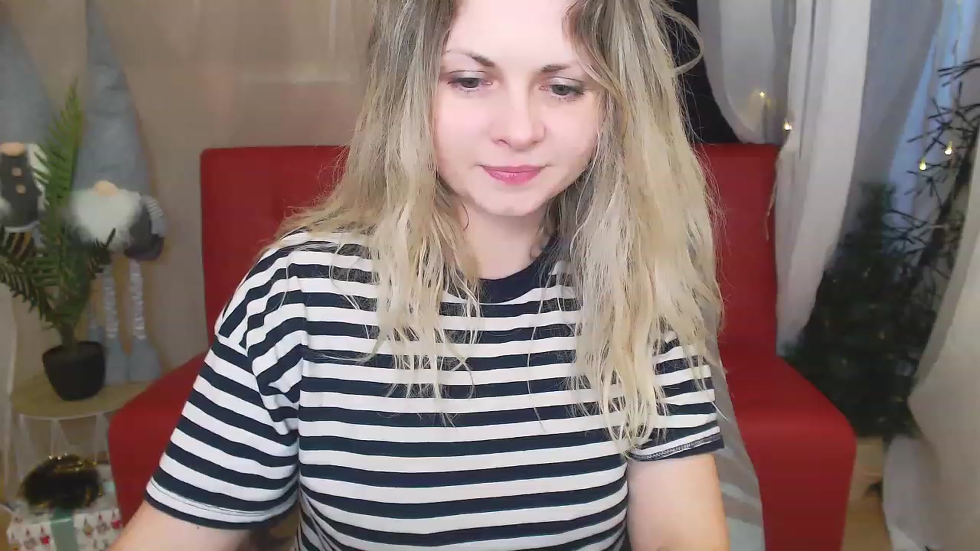 Gallery image thumbnail from Emily_Dream4U's myfreecams stream on, 01/07/2023, 12:42 image 5 of 20