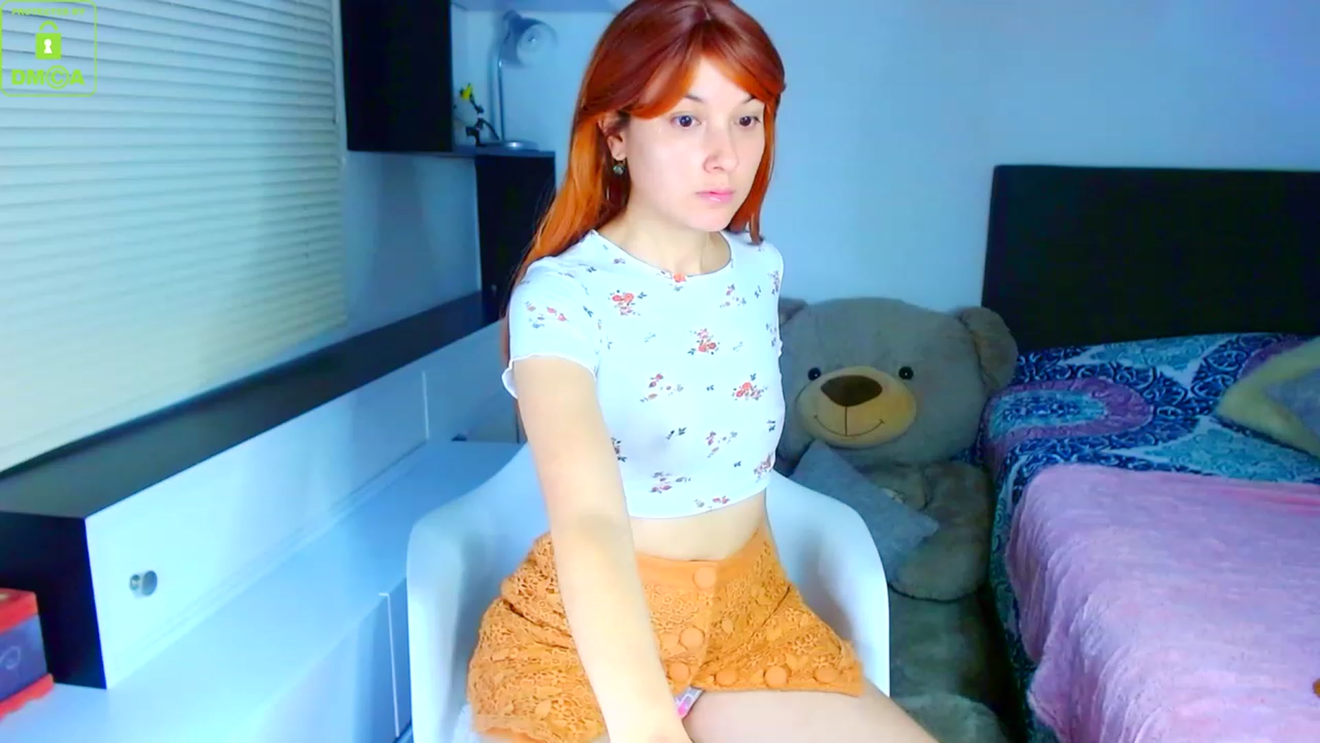 Gallery image thumbnail from Emily_Griff_'s myfreecams stream on, 11/17/2022, 05:32 image 16 of 20