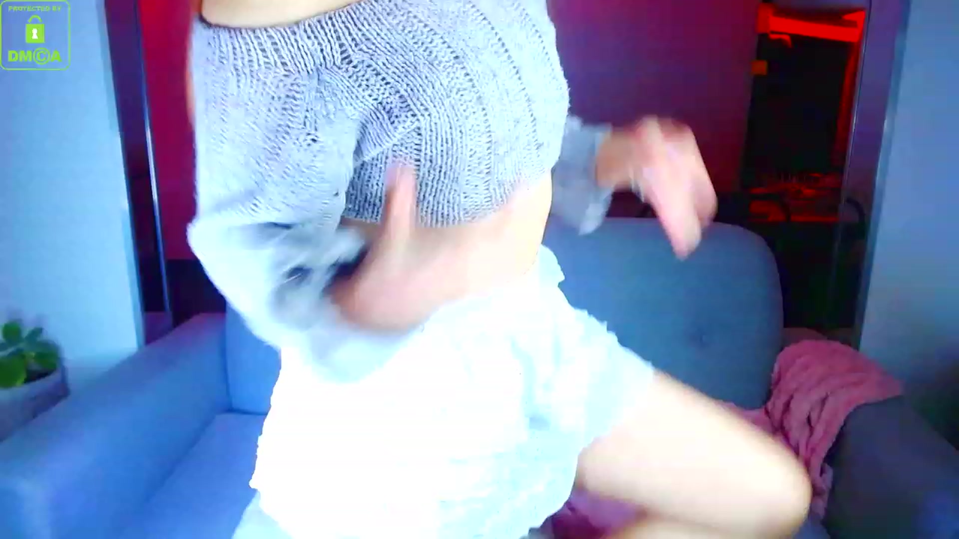 Gallery image thumbnail from Emily_Griff_'s myfreecams stream on, 11/28/2022, 05:19 image 3 of 20
