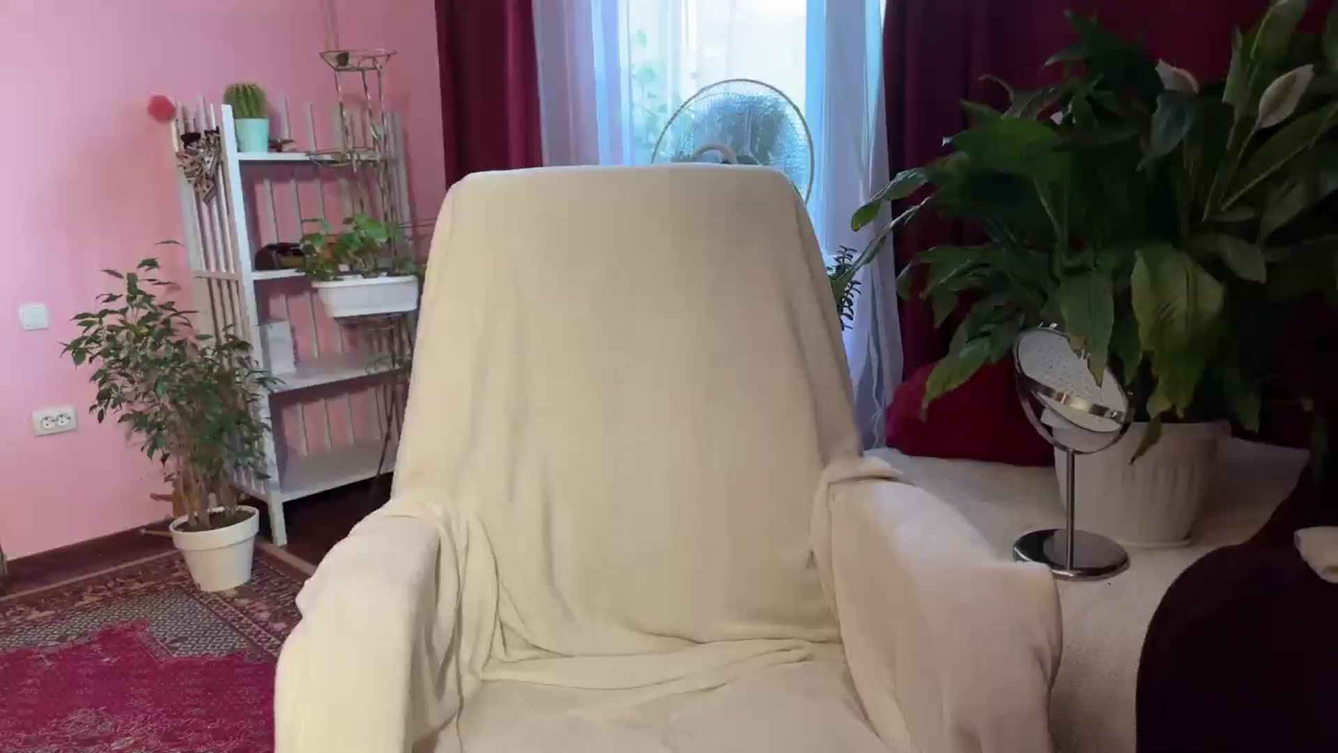 Gallery image thumbnail from Emily_Me's myfreecams stream on, 07/13/2024, 17:50 image 1 of 20