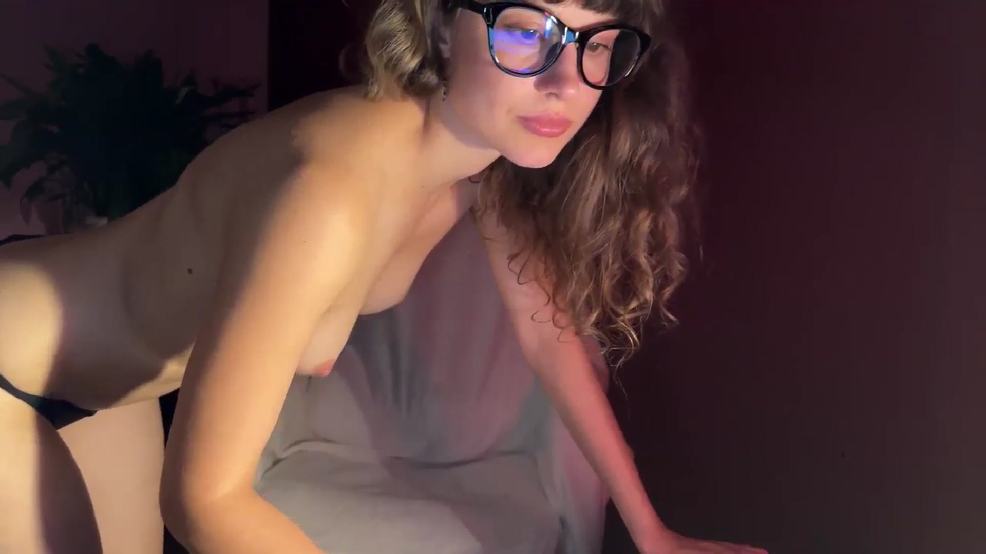 Gallery image thumbnail from Emily_Me's myfreecams stream on, 08/15/2024, 18:14 image 19 of 20