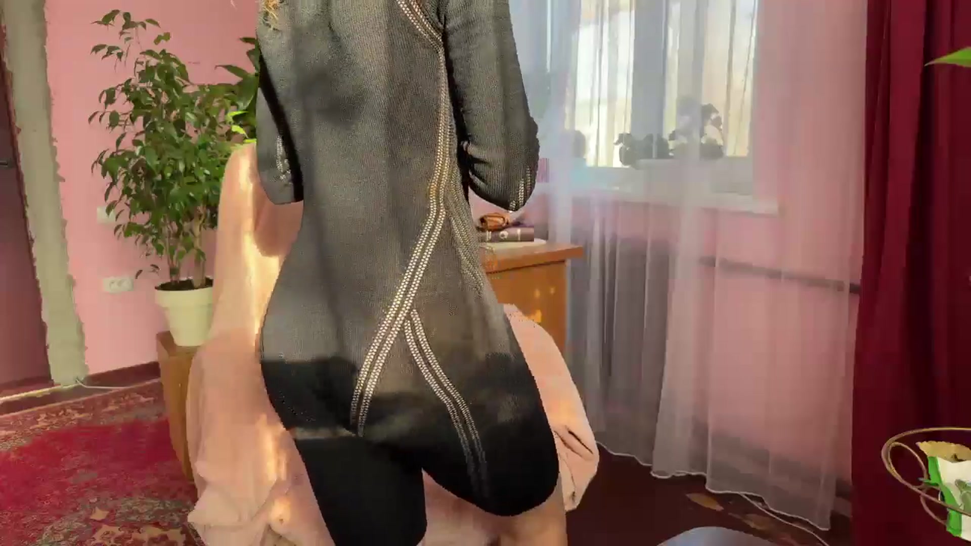 Gallery image thumbnail from Emily_Me's myfreecams stream on, 11/05/2024, 12:10 image 2 of 20