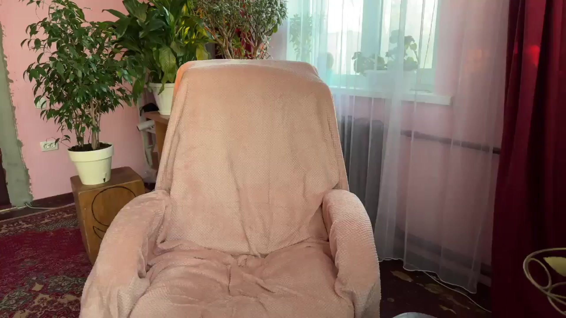 Gallery image thumbnail from Emily_Me's myfreecams stream on, 11/05/2024, 15:28 image 11 of 20
