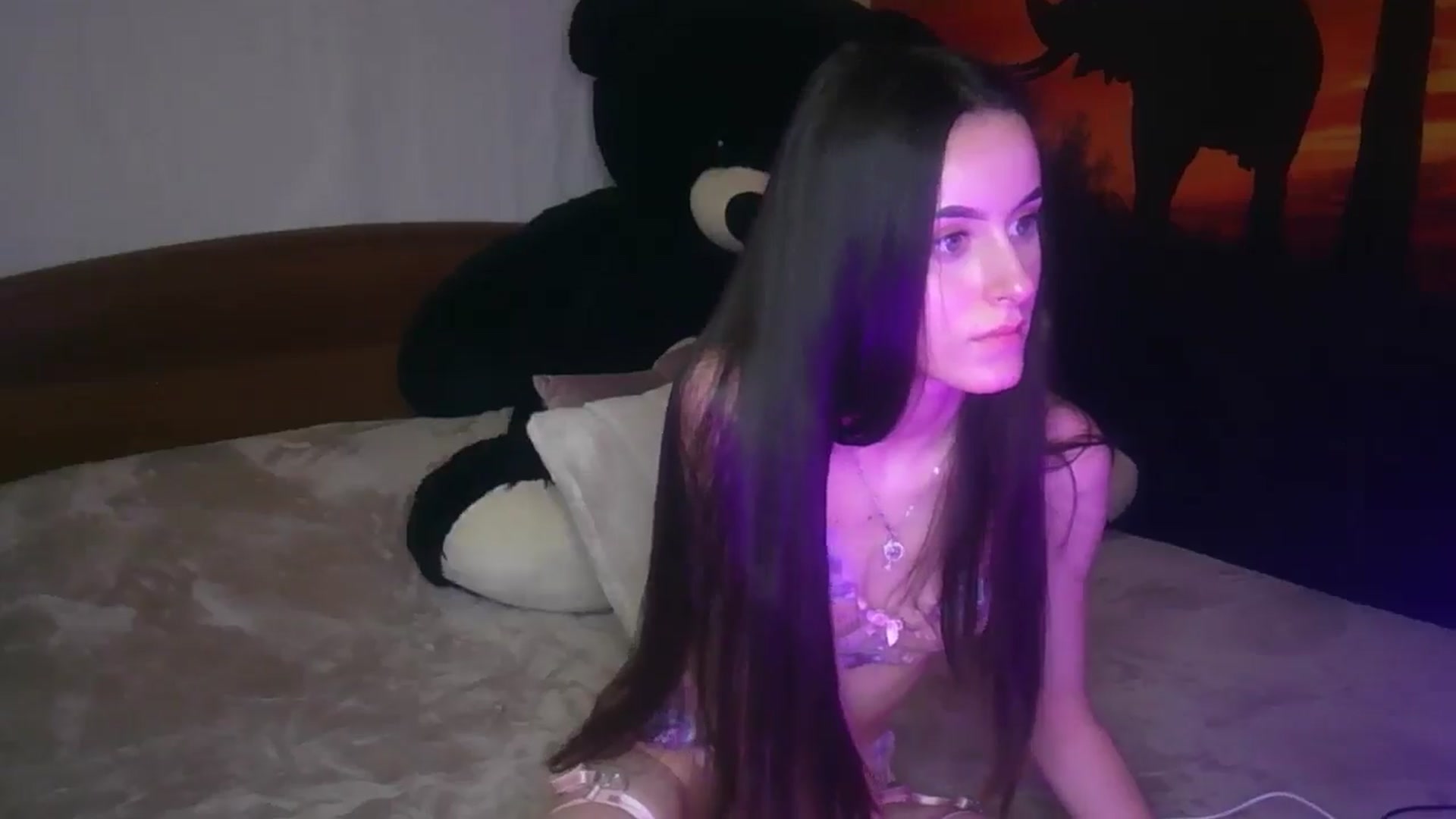 Gallery image thumbnail from Emily_Mil's myfreecams stream on, 07/04/2024, 17:02 image 14 of 20