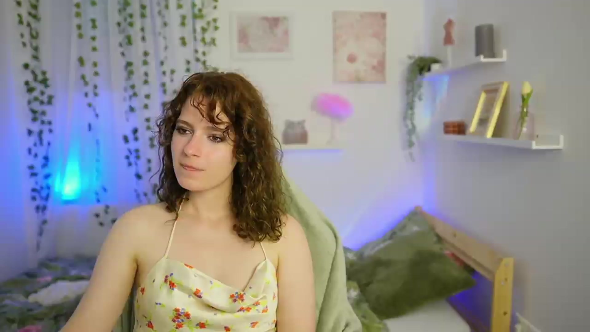 Gallery image thumbnail from Emily_Paris18's myfreecams stream on, 05/31/2026, 17:37 image 3 of 20