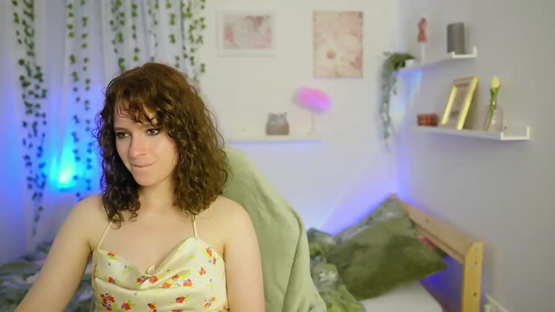 Gallery image thumbnail from Emily_Paris18's myfreecams stream on, 05/31/2026, 17:37 image 20 of 20