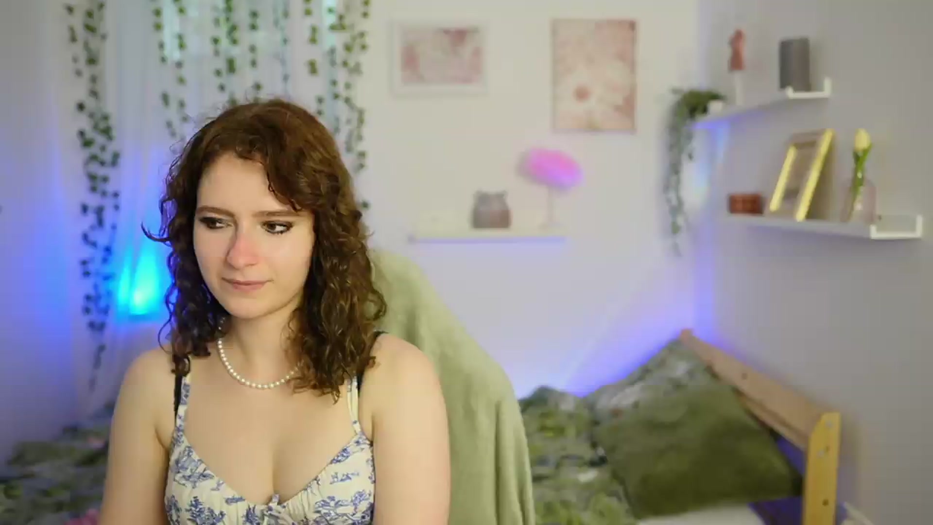 Gallery image thumbnail from Emily_Paris18's myfreecams stream on, 06/01/2026, 15:10 image 11 of 20