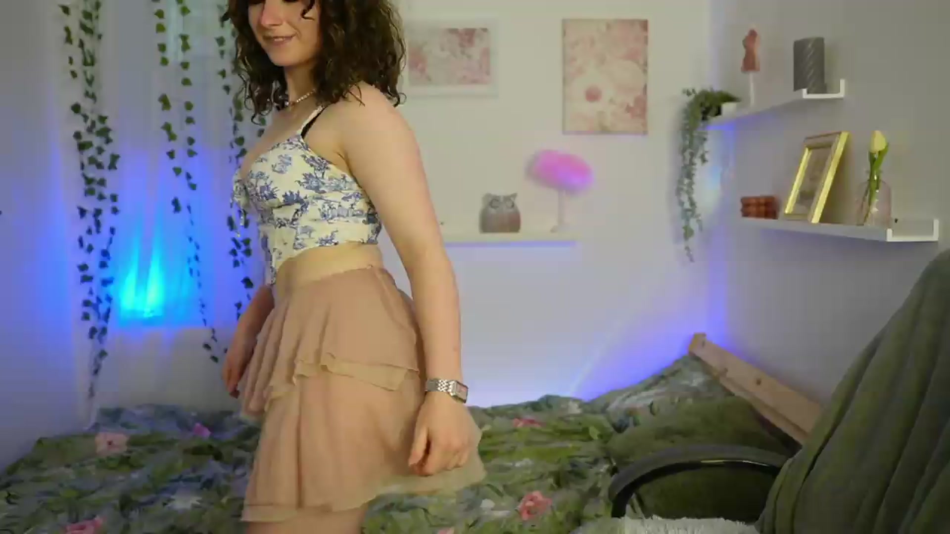 Gallery image thumbnail from Emily_Paris18's myfreecams stream on, 06/01/2026, 16:44 image 12 of 20