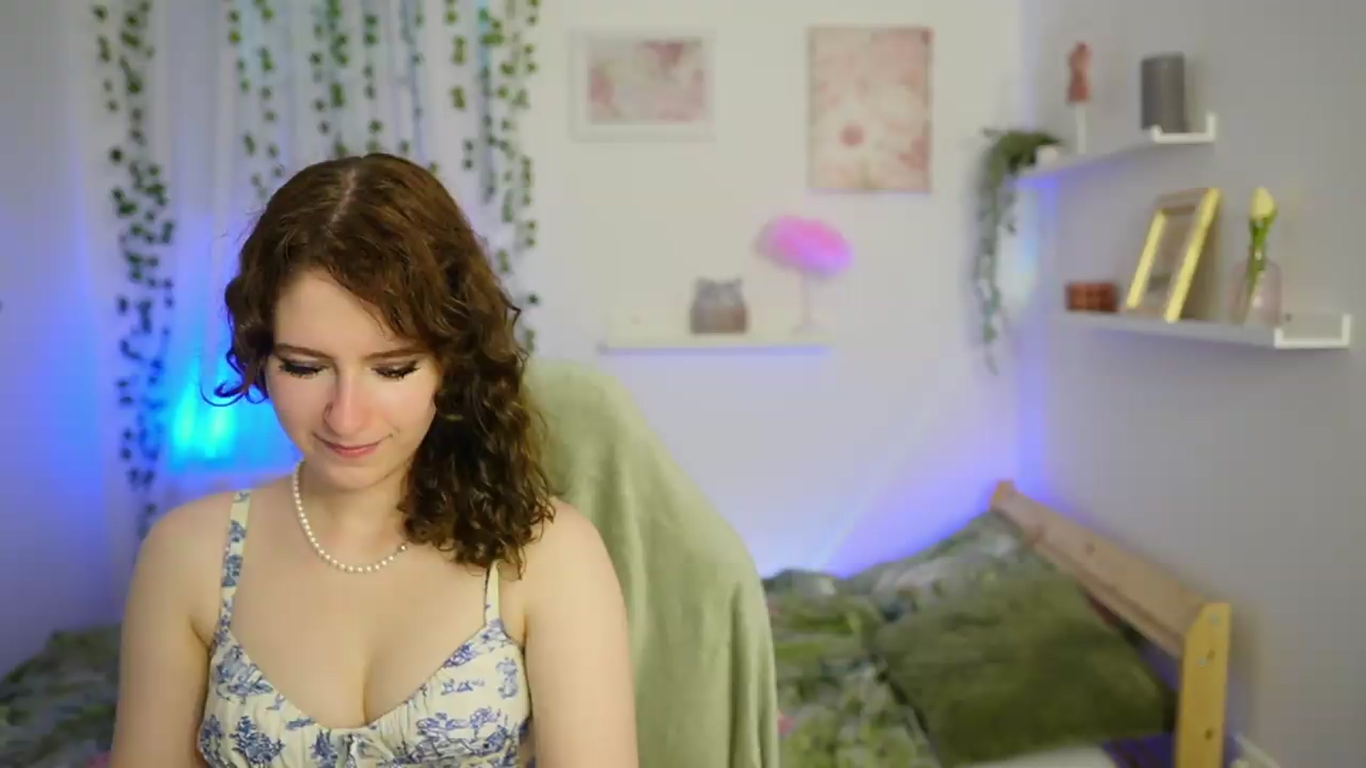 Gallery image thumbnail from Emily_Paris18's myfreecams stream on, 06/01/2026, 16:44 image 19 of 20