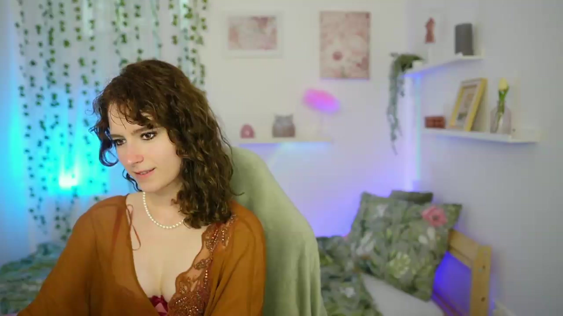 Gallery image thumbnail from Emily_Paris18's myfreecams stream on, 06/02/2026, 15:03 image 1 of 20