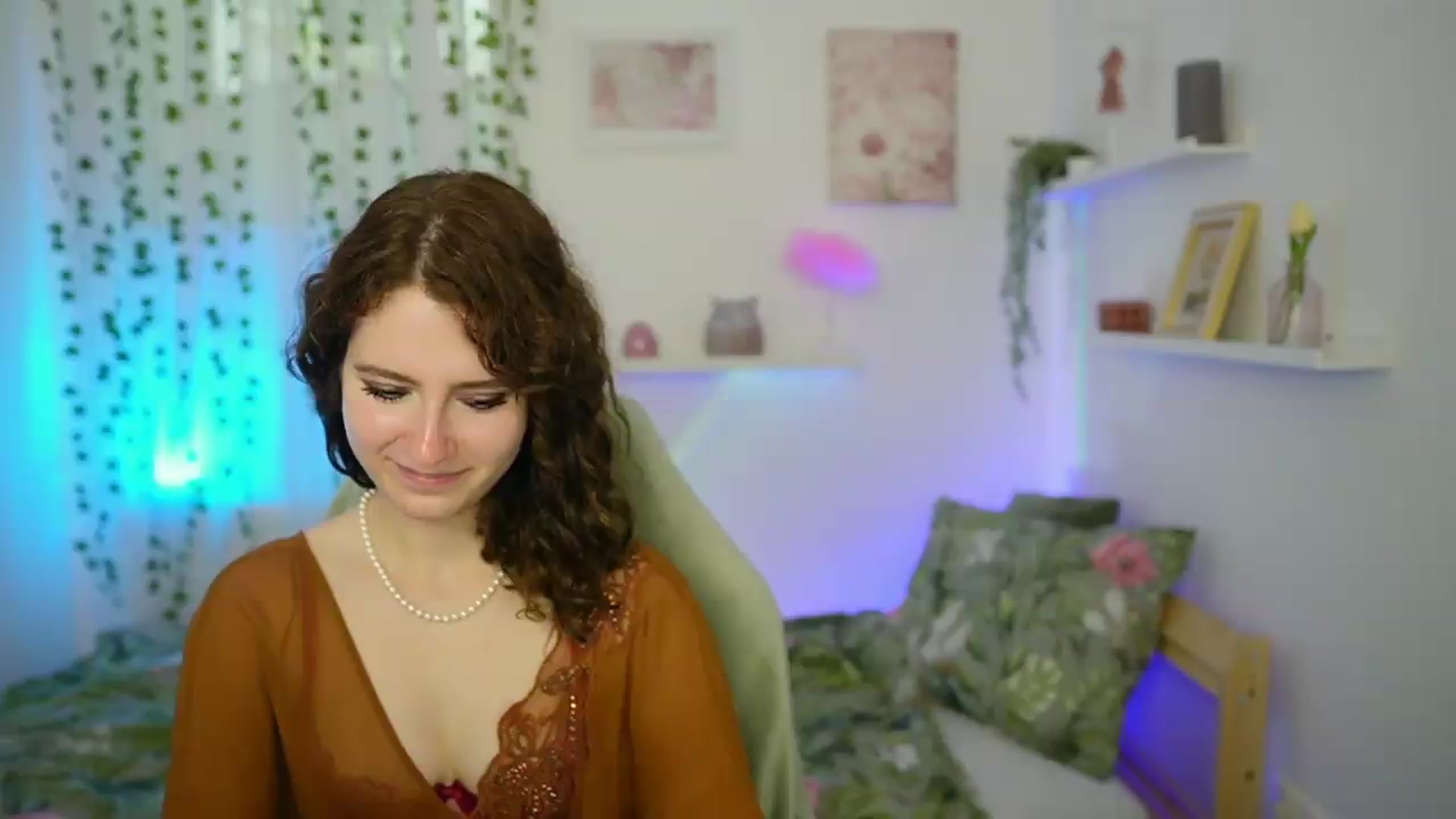 Gallery image thumbnail from Emily_Paris18's myfreecams stream on, 06/02/2026, 15:03 image 13 of 20