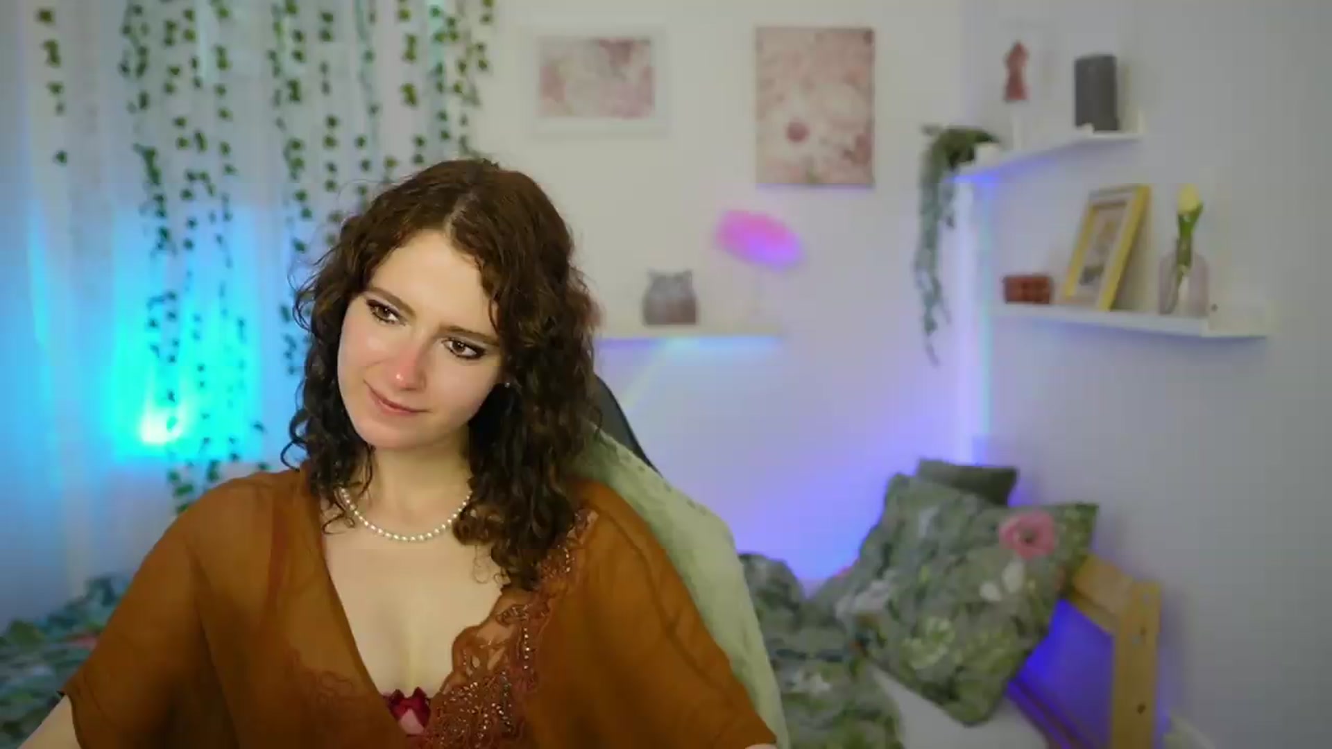 Gallery image thumbnail from Emily_Paris18's myfreecams stream on, 06/02/2026, 16:58 image 15 of 20