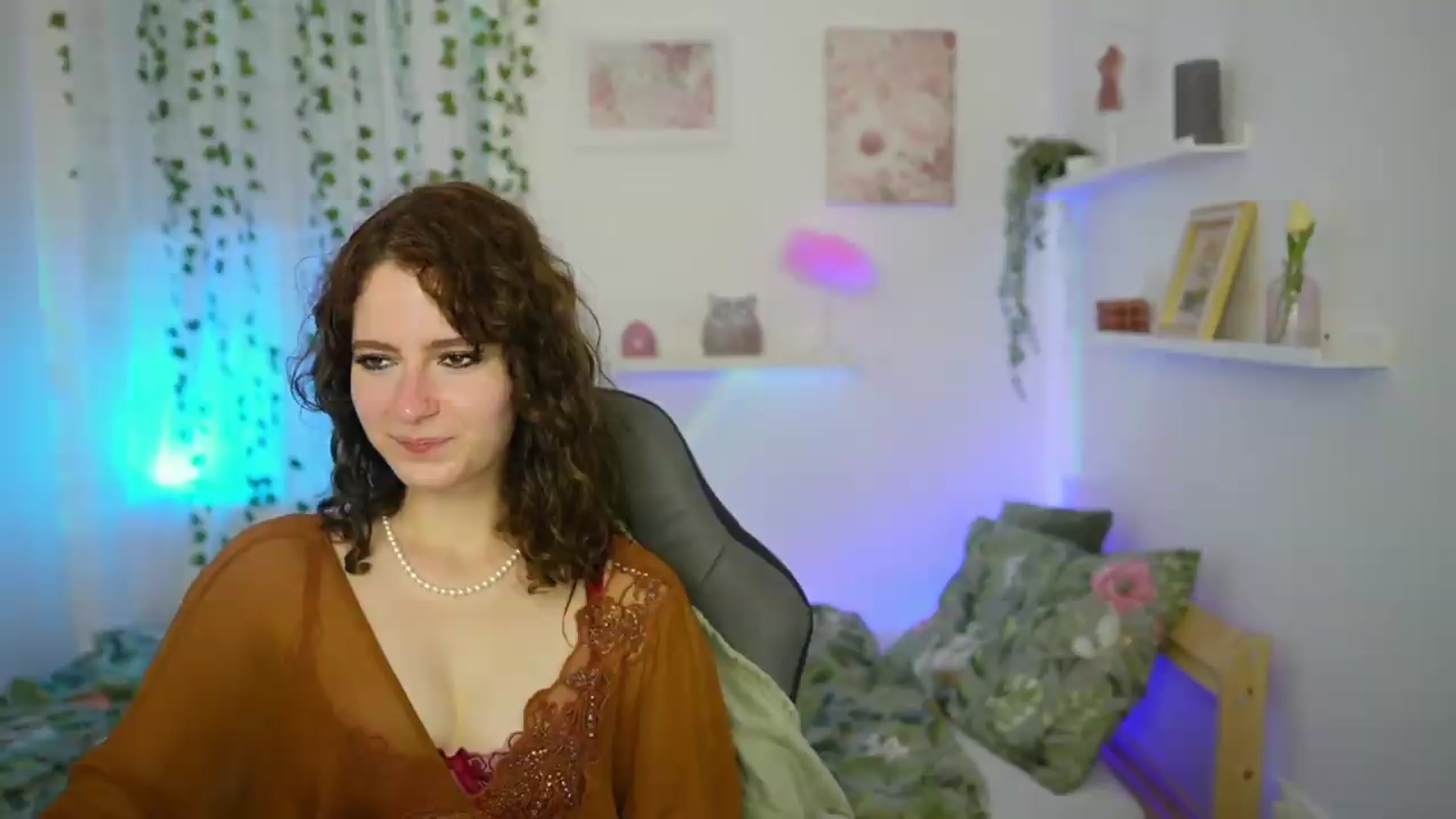 Gallery image thumbnail from Emily_Paris18's myfreecams stream on, 06/02/2026, 17:37 image 1 of 20
