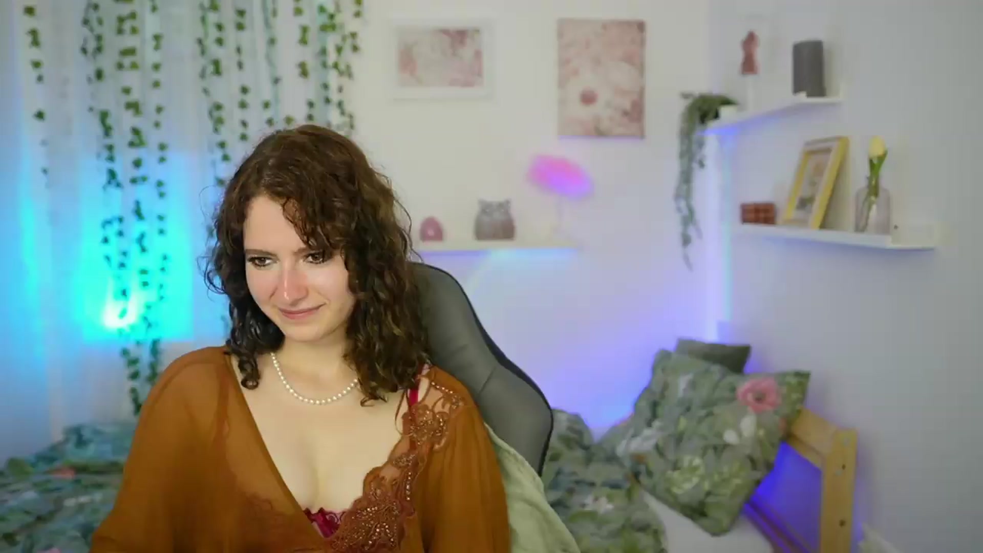 Gallery image thumbnail from Emily_Paris18's myfreecams stream on, 06/02/2026, 17:37 image 7 of 20