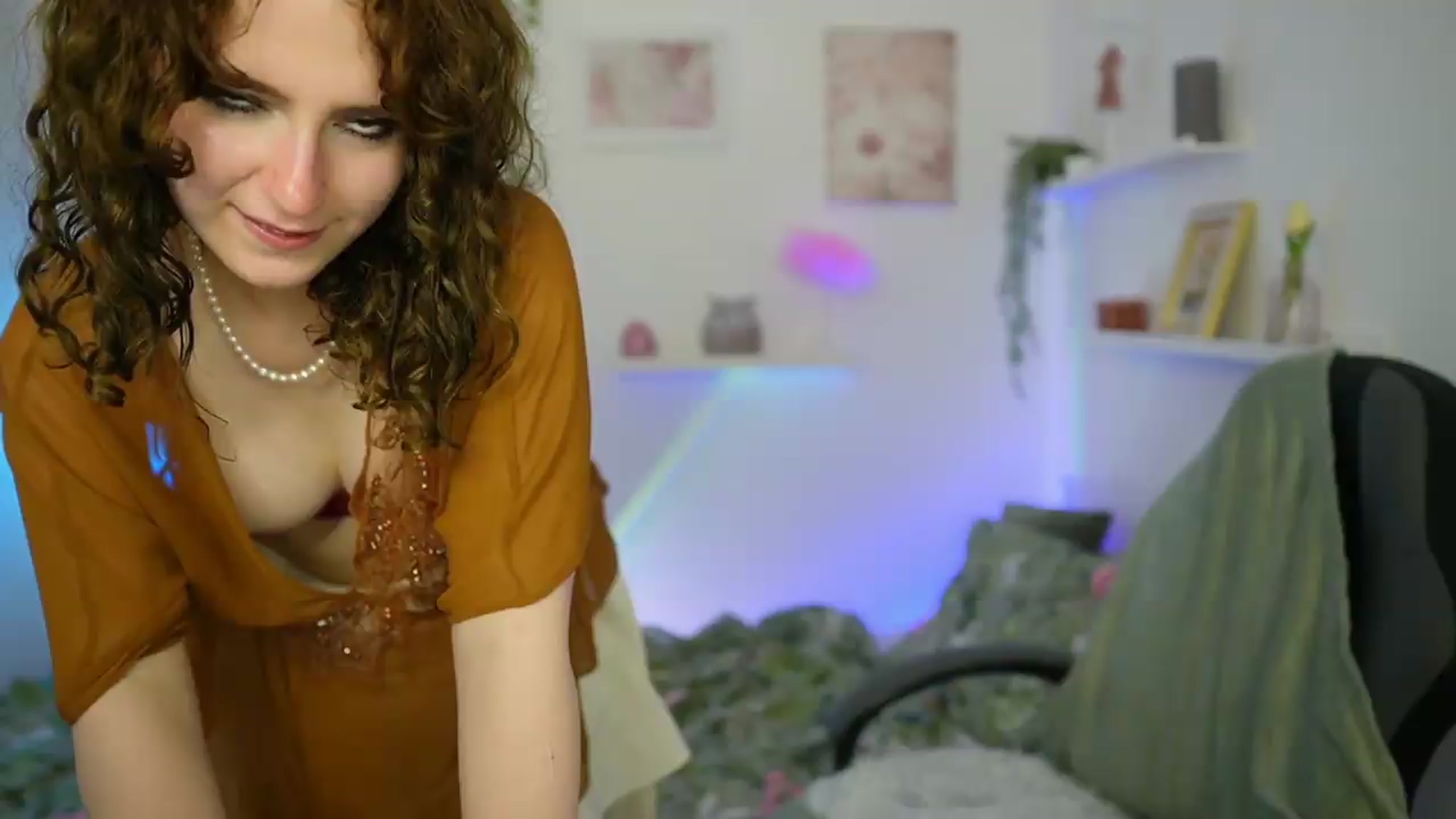 Gallery image thumbnail from Emily_Paris18's myfreecams stream on, 06/02/2026, 17:37 image 14 of 20