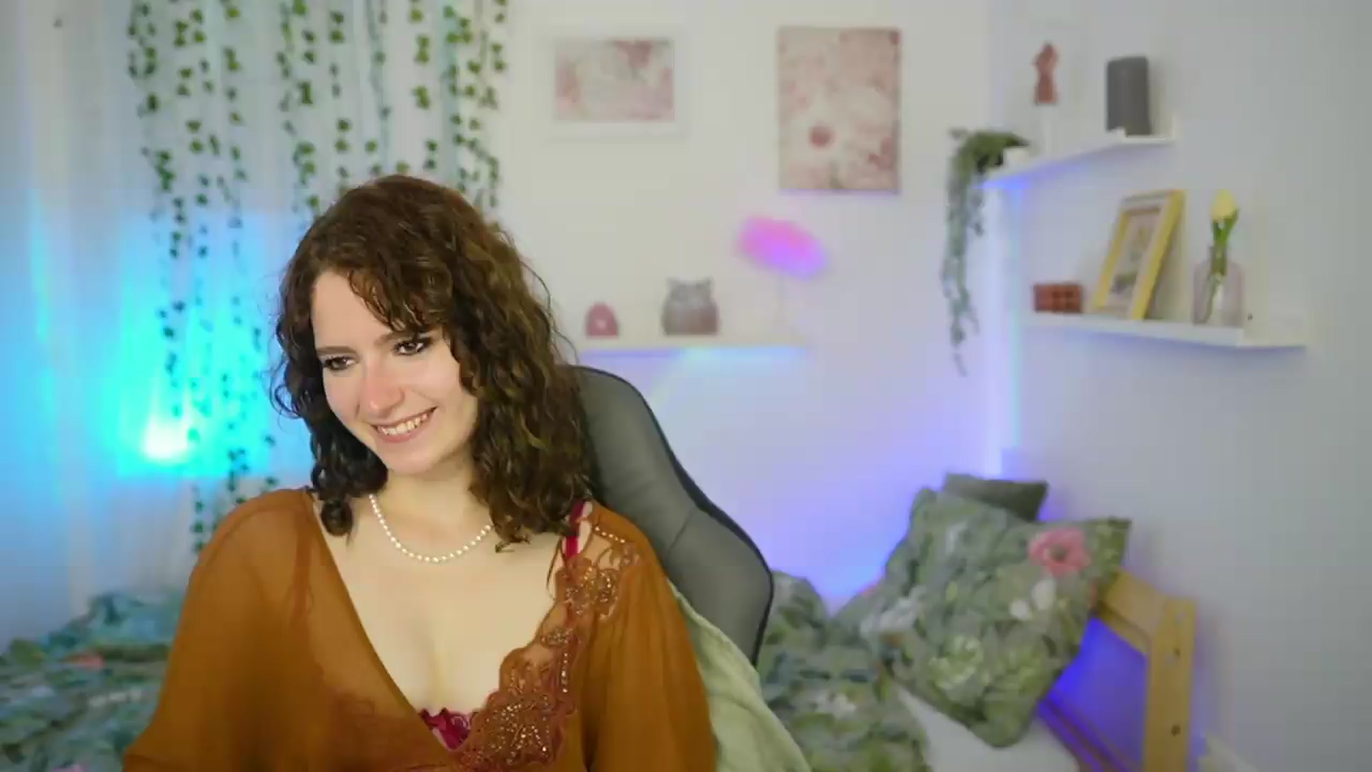 Gallery image thumbnail from Emily_Paris18's myfreecams stream on, 06/02/2026, 17:37 image 8 of 20