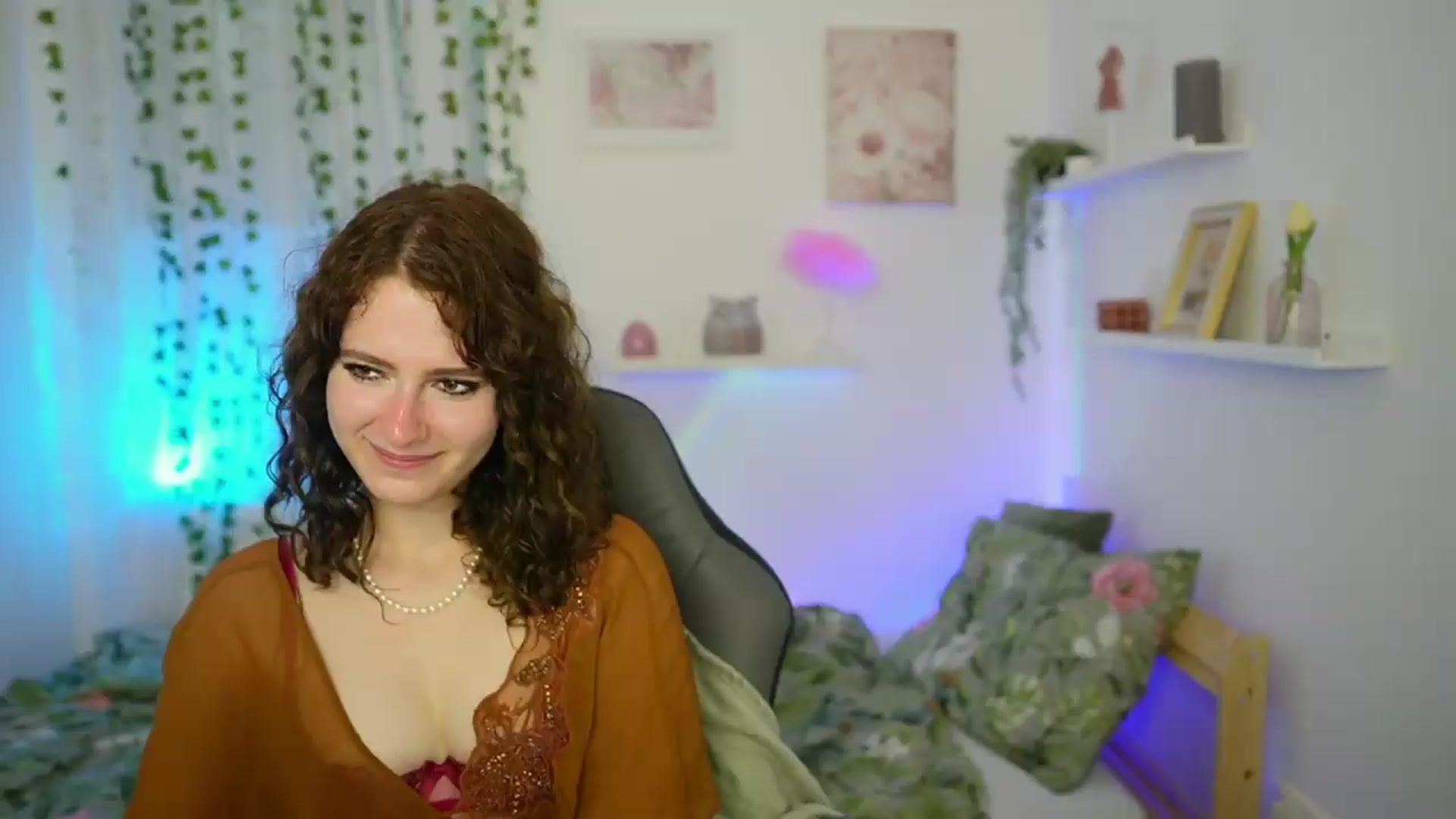 Gallery image thumbnail from Emily_Paris18's myfreecams stream on, 06/02/2026, 17:37 image 18 of 20