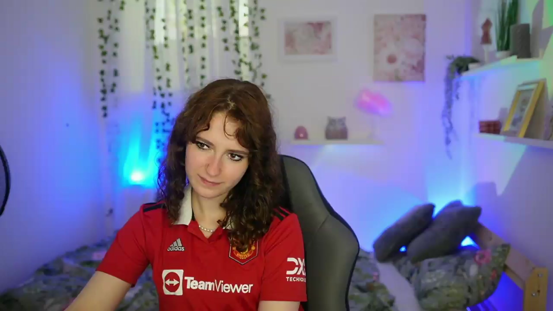 Gallery image thumbnail from Emily_Paris18's myfreecams stream on, 06/08/2026, 13:54 image 3 of 20