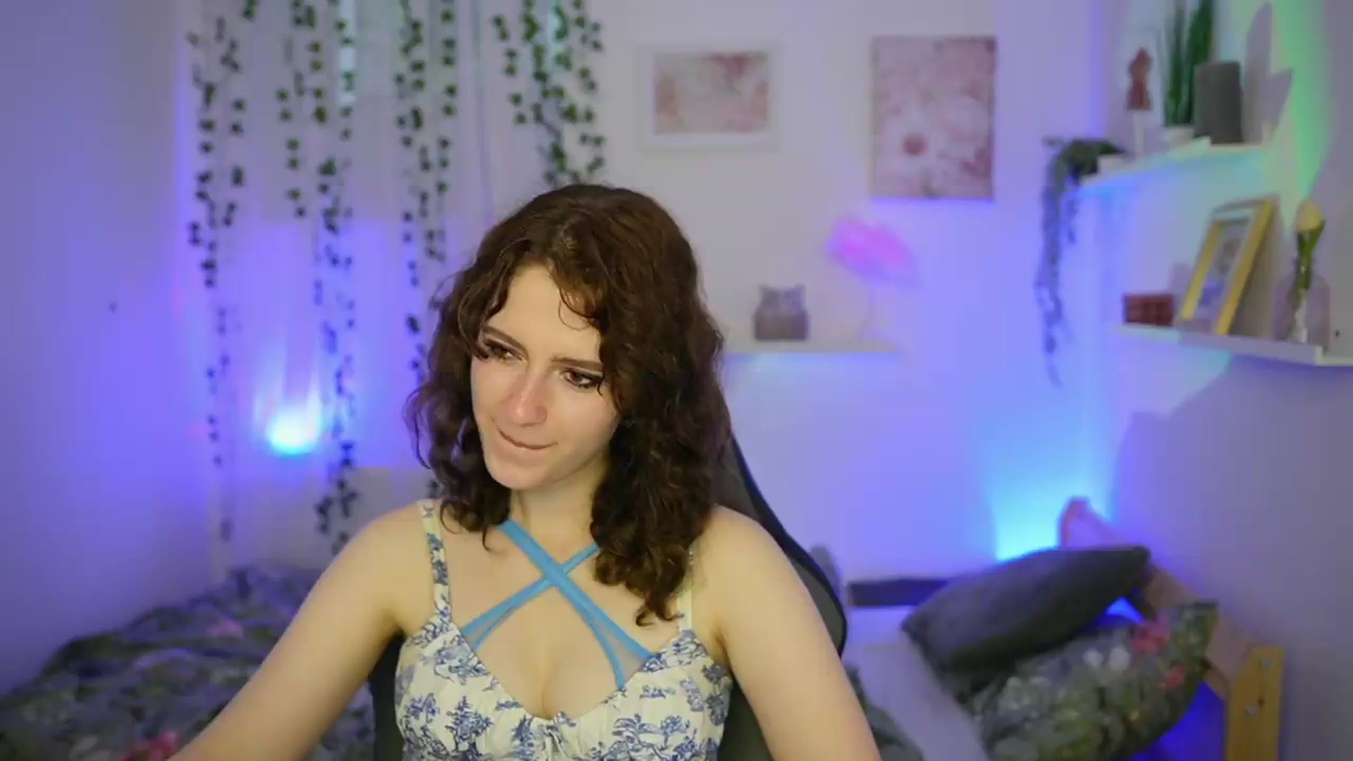 Gallery image thumbnail from Emily_Paris18's myfreecams stream on, 06/09/2026, 16:42 image 4 of 20