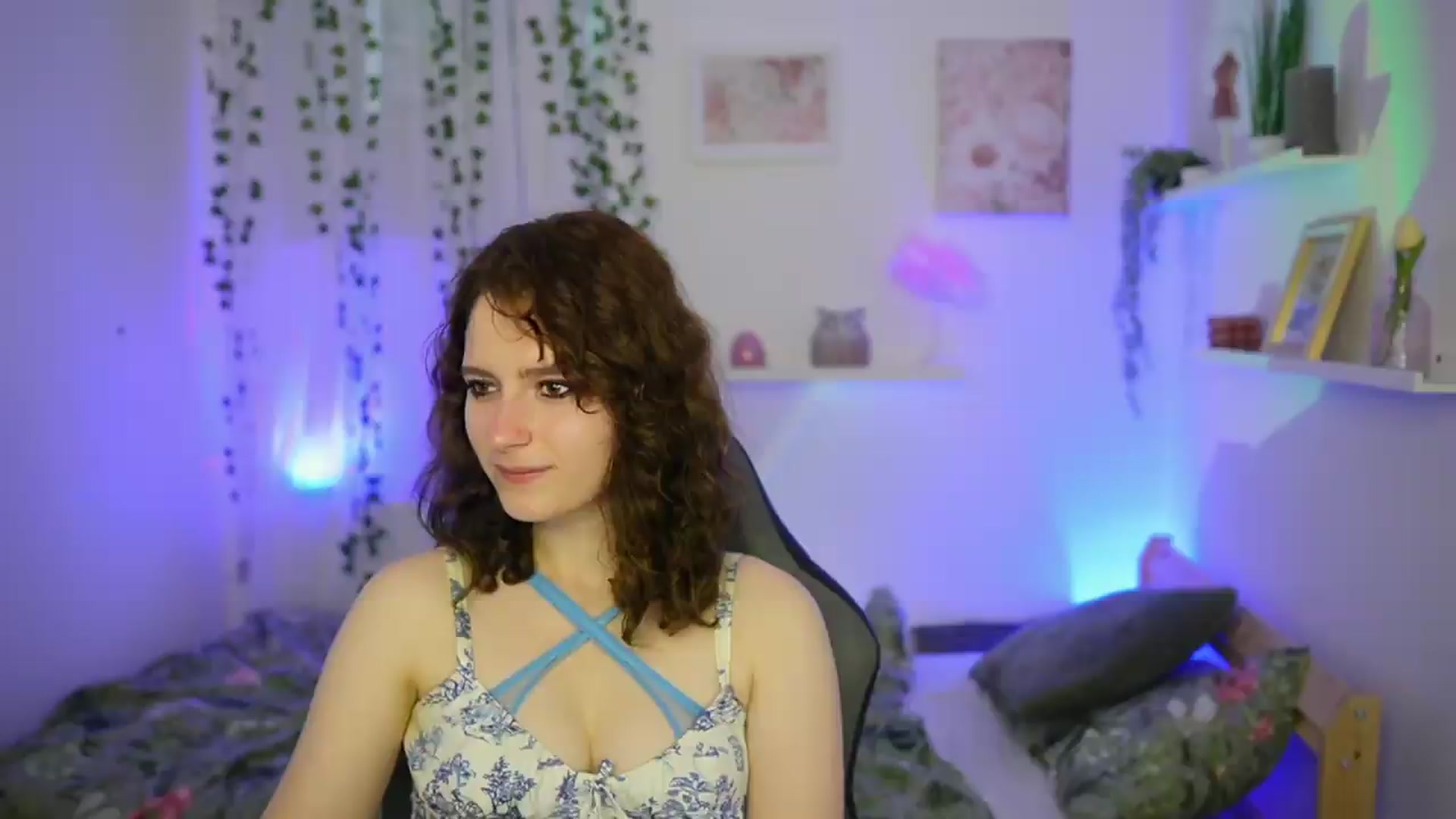 Gallery image thumbnail from Emily_Paris18's myfreecams stream on, 06/09/2026, 16:42 image 17 of 20