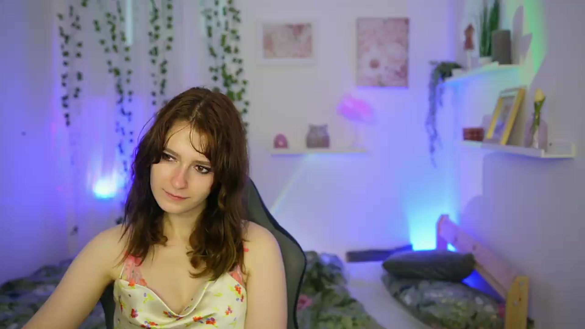 Gallery image thumbnail from Emily_Paris18's myfreecams stream on, 06/12/2026, 16:48 image 20 of 20