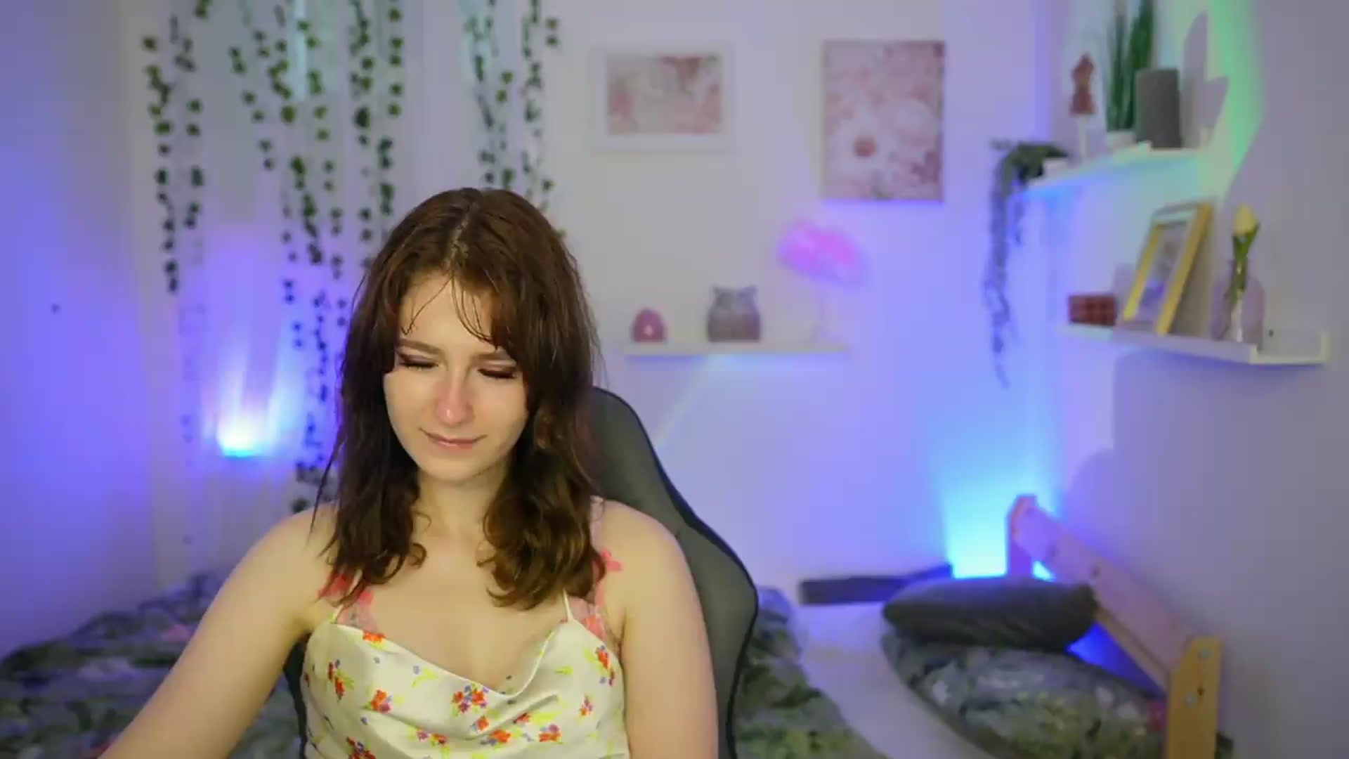 Gallery image thumbnail from Emily_Paris18's myfreecams stream on, 06/12/2026, 16:48 image 11 of 20