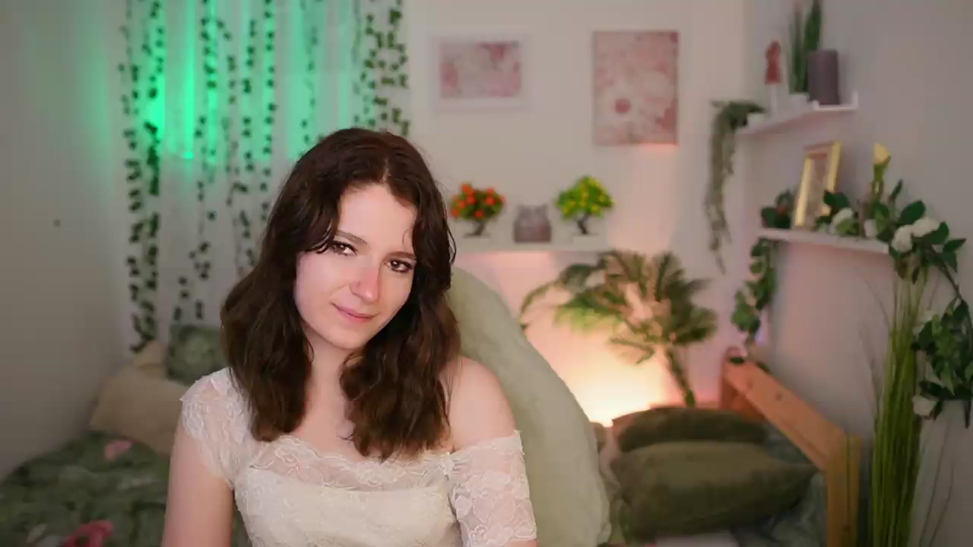 Gallery image thumbnail from Emily_Paris18's myfreecams stream on, 06/21/2026, 14:00 image 3 of 20