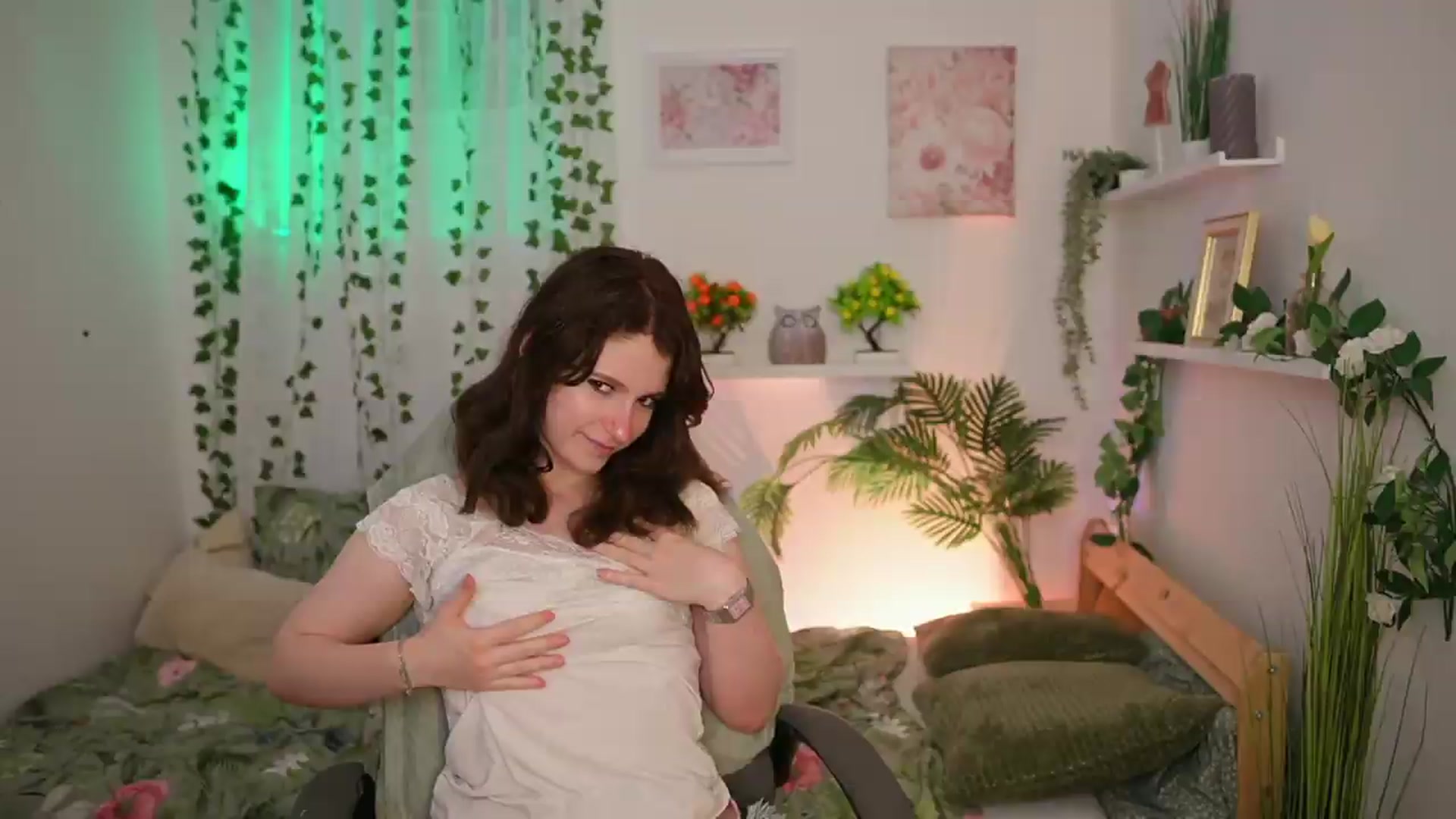 Gallery image thumbnail from Emily_Paris18's myfreecams stream on, 06/21/2026, 14:00 image 20 of 20