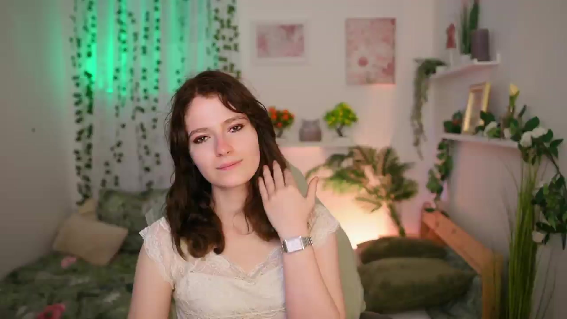 Gallery image thumbnail from Emily_Paris18's myfreecams stream on, 06/21/2026, 14:00 image 18 of 20