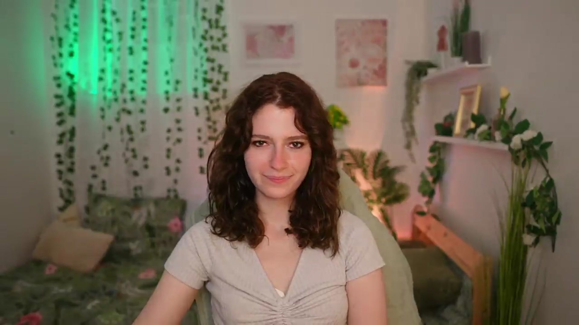 Gallery image thumbnail from Emily_Paris18's myfreecams stream on, 06/22/2026, 14:39 image 20 of 20