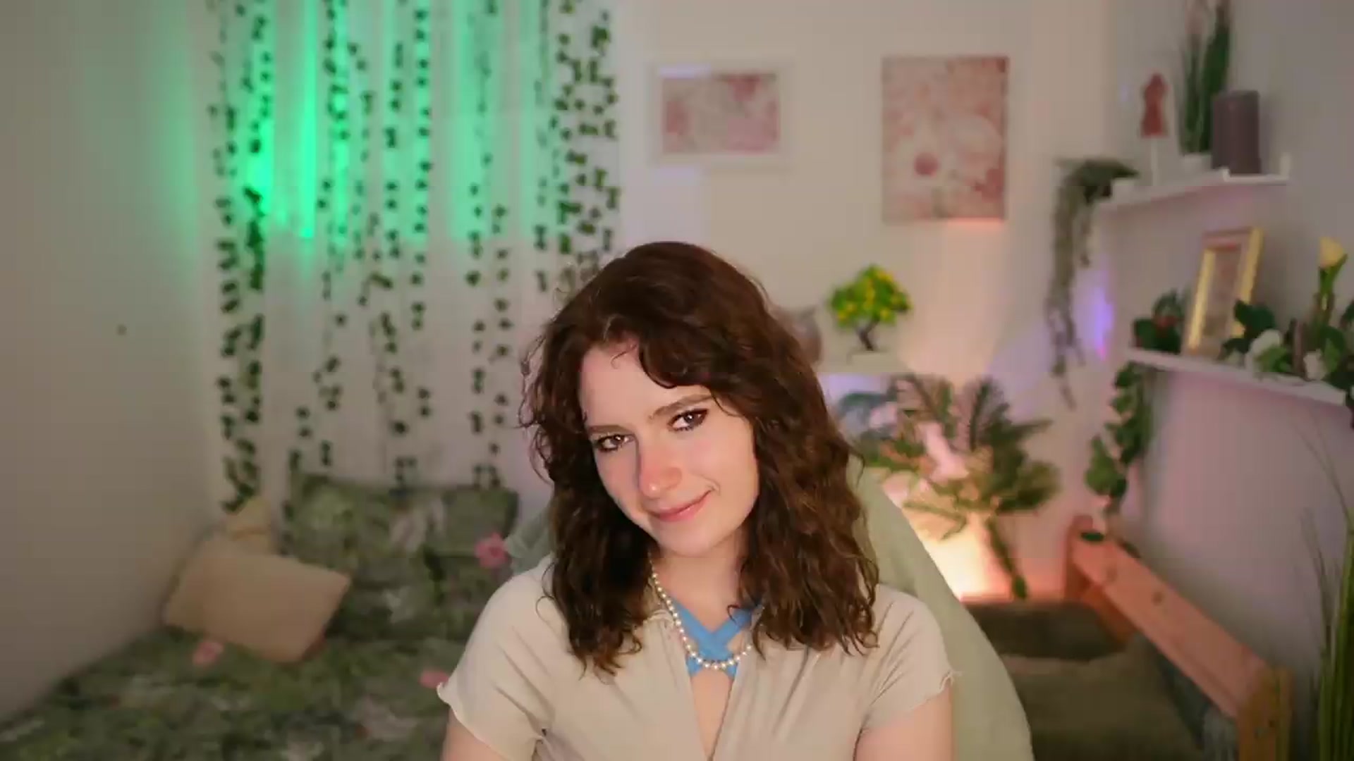 Gallery image thumbnail from Emily_Paris18's myfreecams stream on, 06/23/2026, 14:17 image 3 of 20