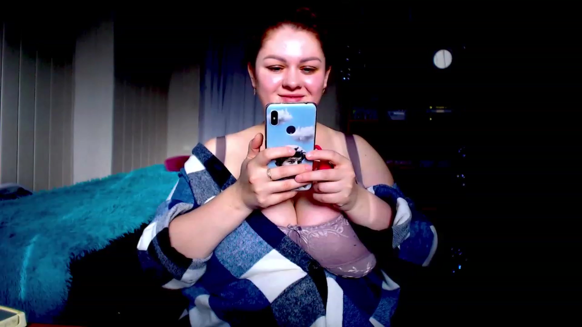 Gallery image thumbnail from Emily_Thorne's myfreecams stream on, 12/01/2022, 10:18 image 15 of 20