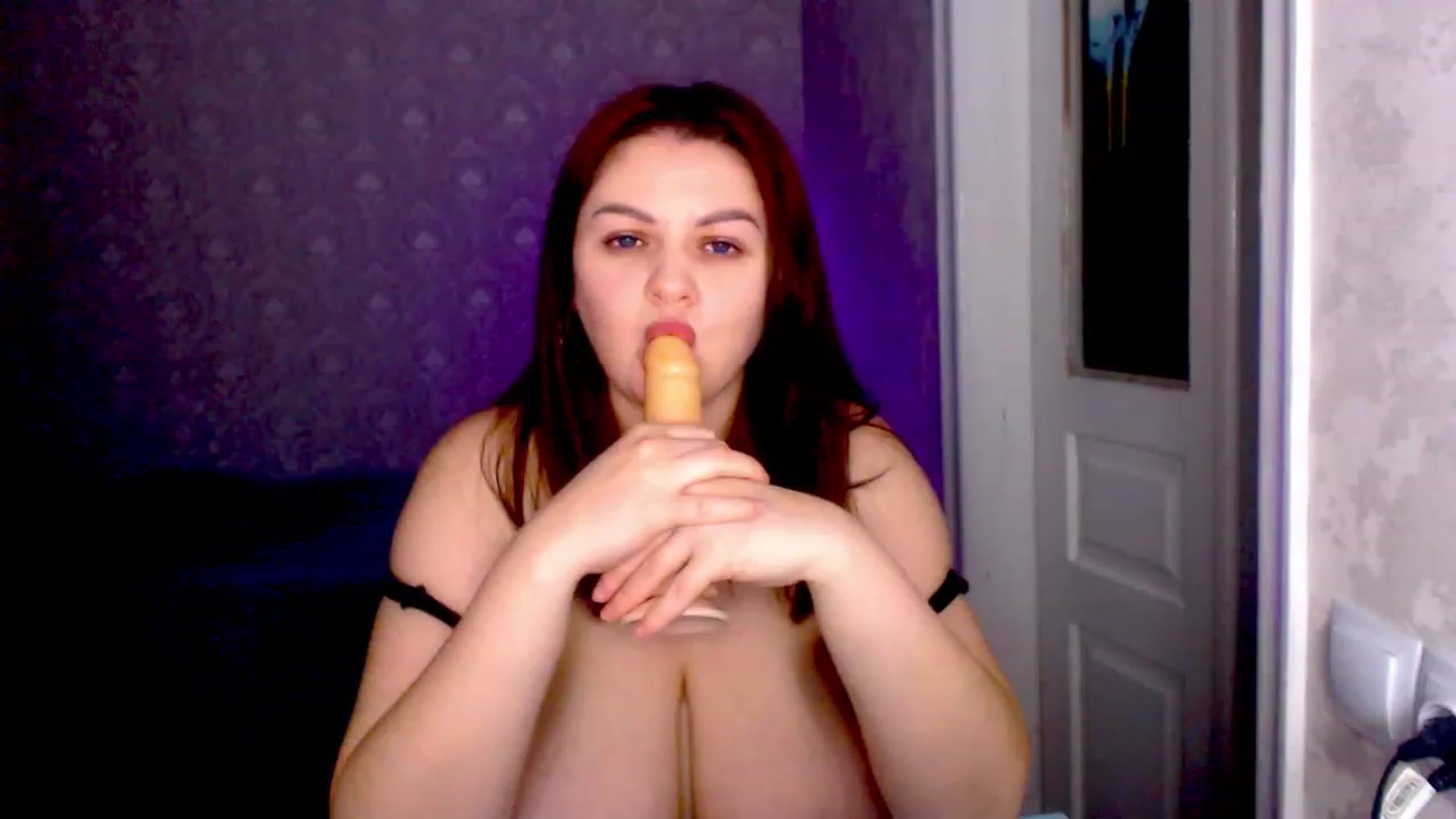 Gallery image thumbnail from Emily_Thorne's myfreecams stream on, 01/16/2023, 19:16 image 15 of 20