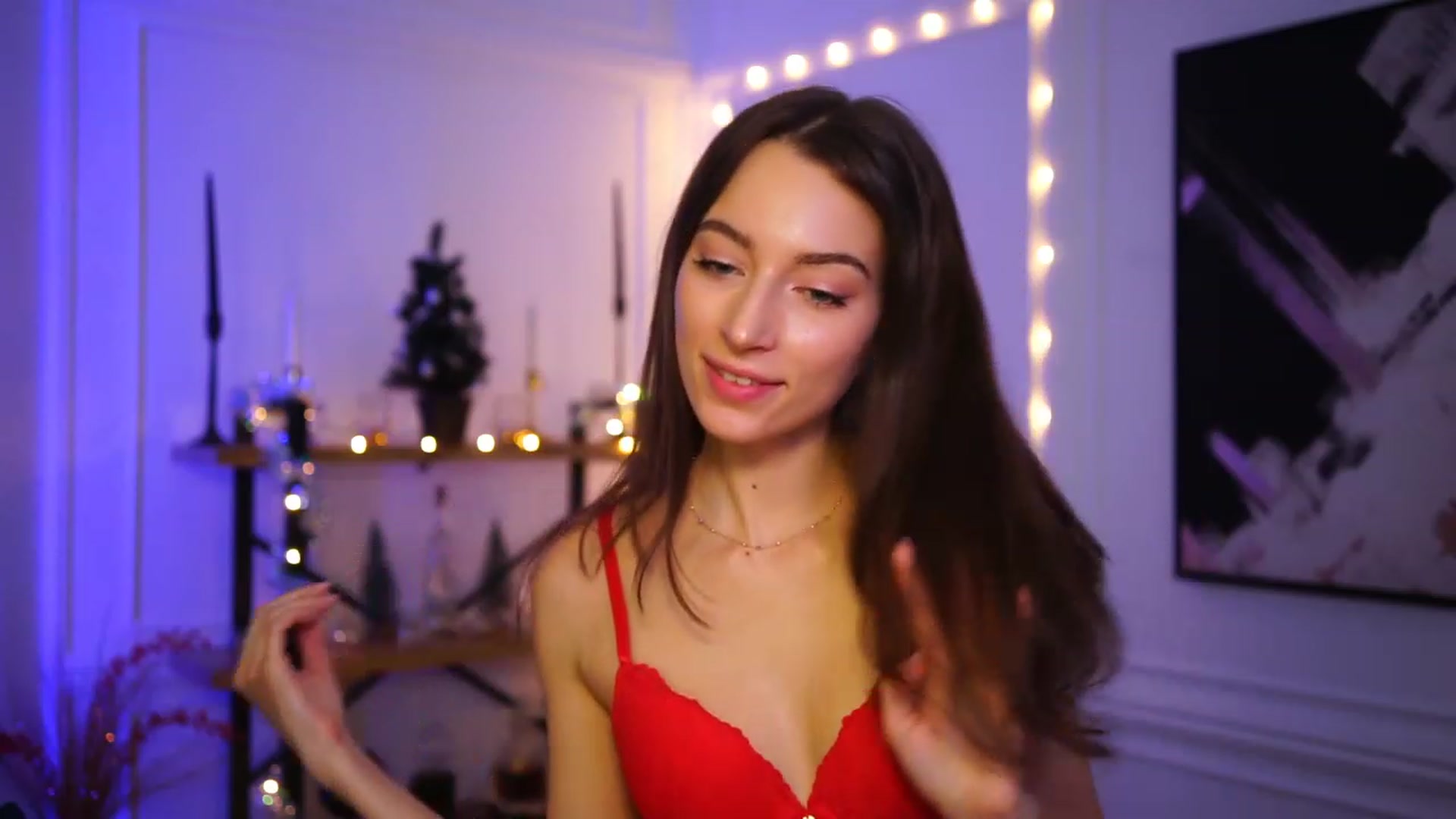 Gallery image thumbnail from Emily_grey69's myfreecams stream on, 12/30/2022, 21:18 image 19 of 20
