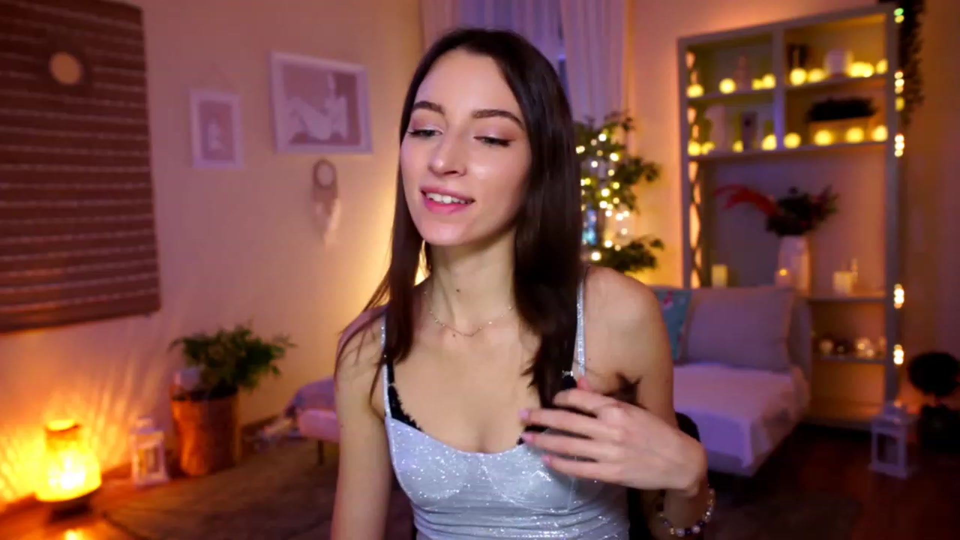 Gallery image thumbnail from Emily_grey69's myfreecams stream on, 01/01/2023, 18:14 image 1 of 20