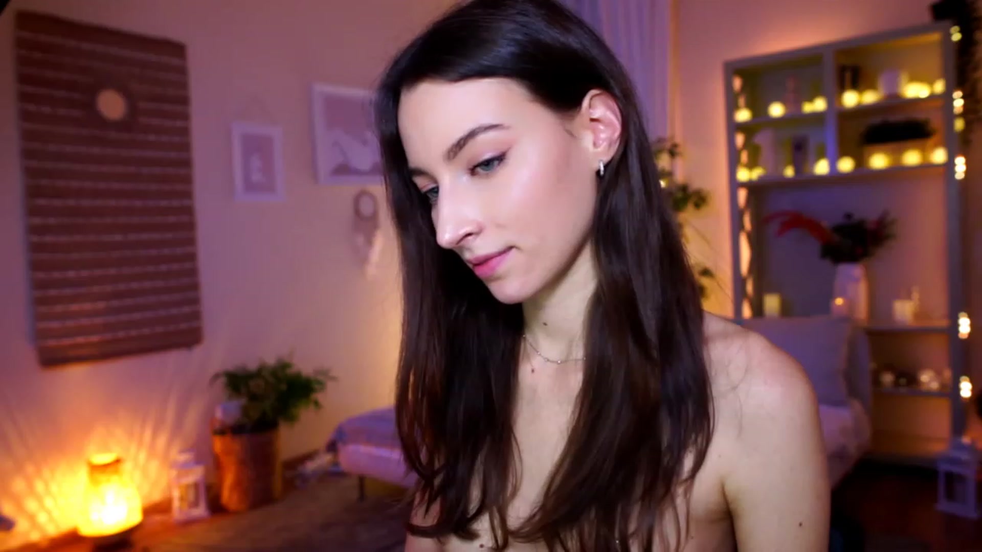 Gallery image thumbnail from Emily_grey69's myfreecams stream on, 01/01/2023, 19:31 image 20 of 20