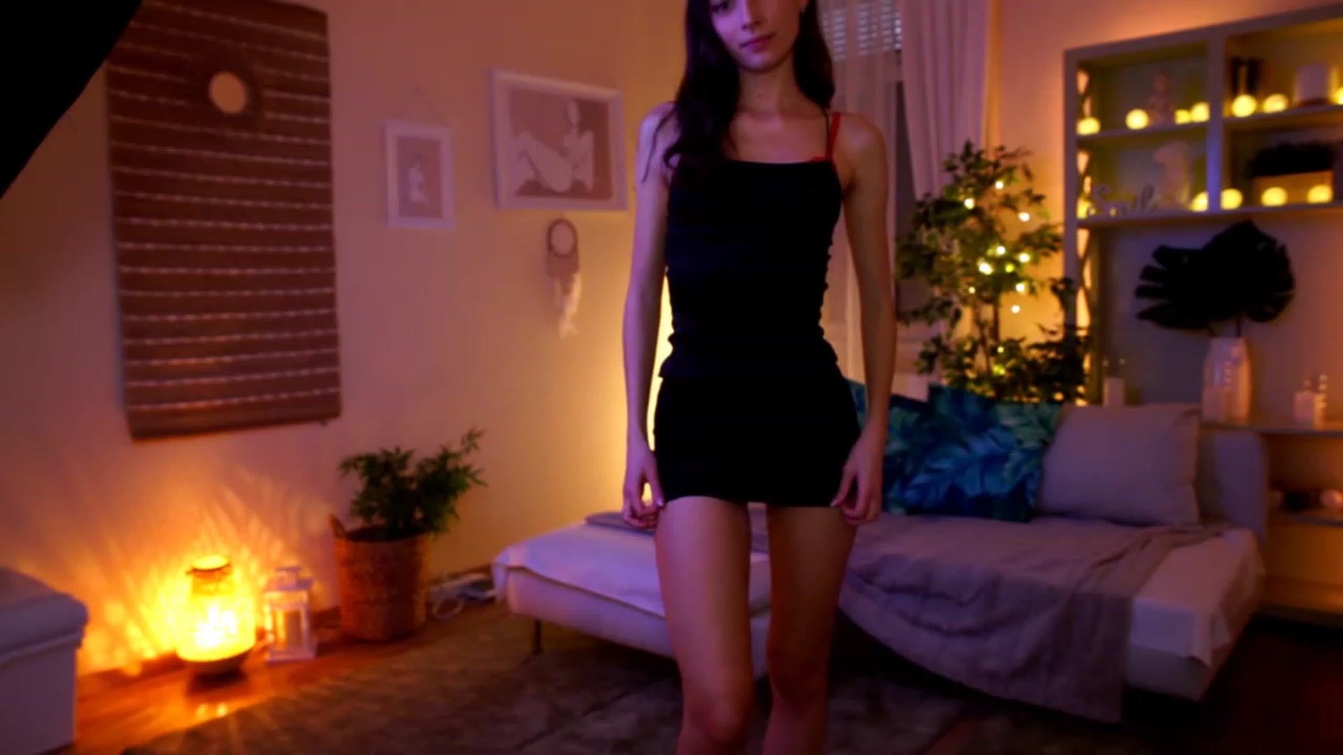 Gallery image thumbnail from Emily_grey69's myfreecams stream on, 01/06/2023, 12:46 image 18 of 20
